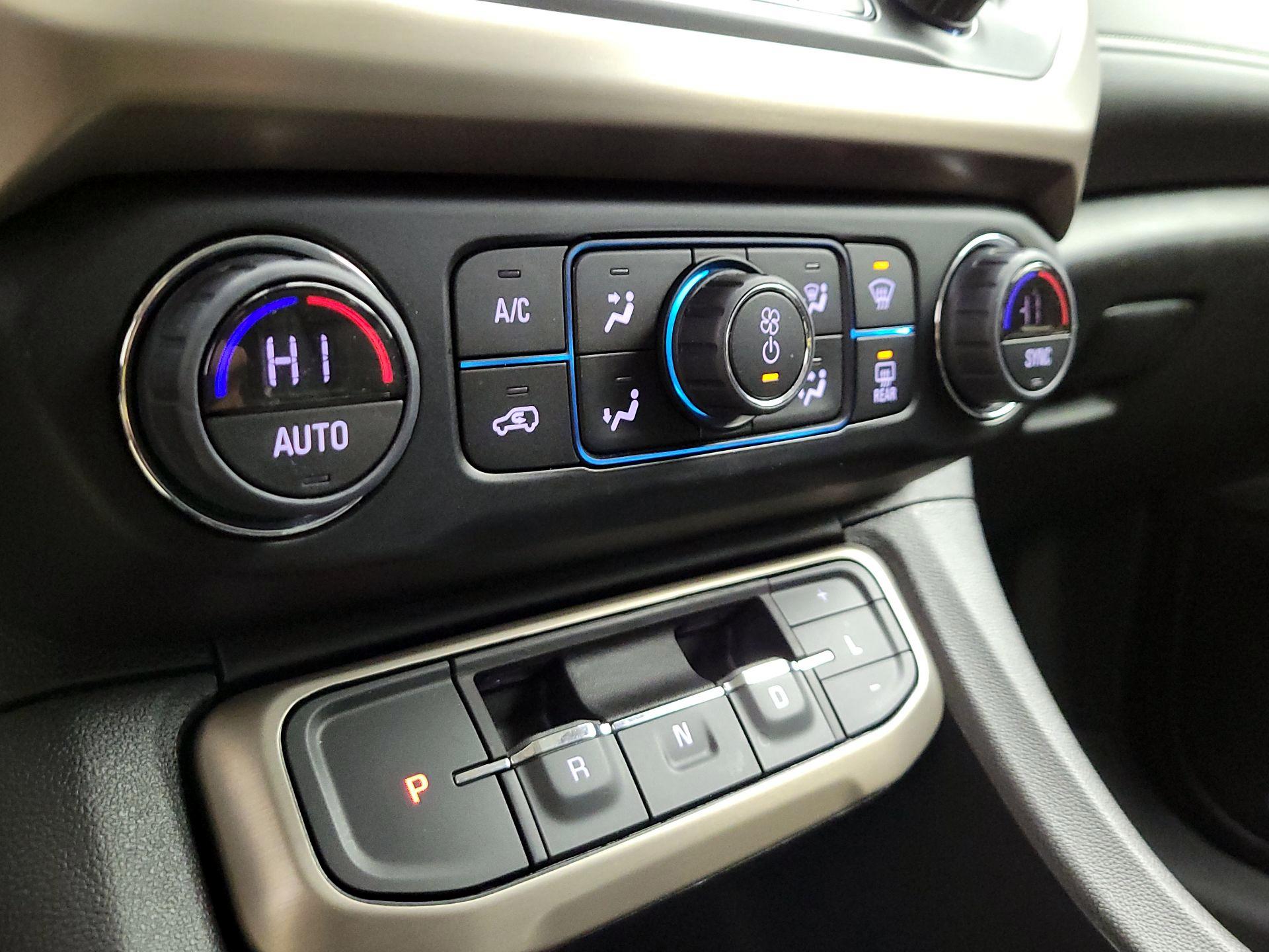 Thumbnail: 2023 GMC Acadia - 16