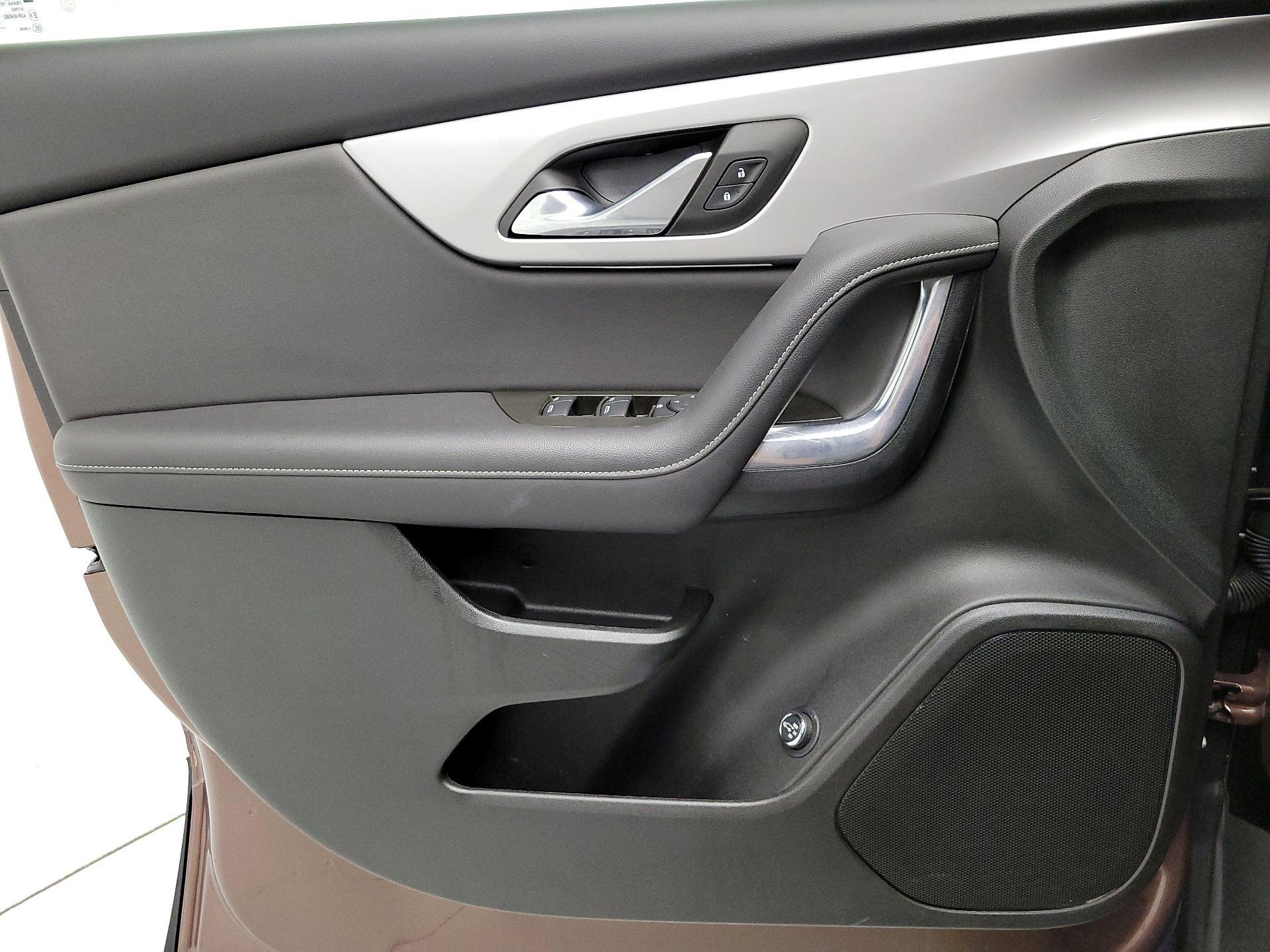 Thumbnail: 2023 Chevrolet Blazer - 12