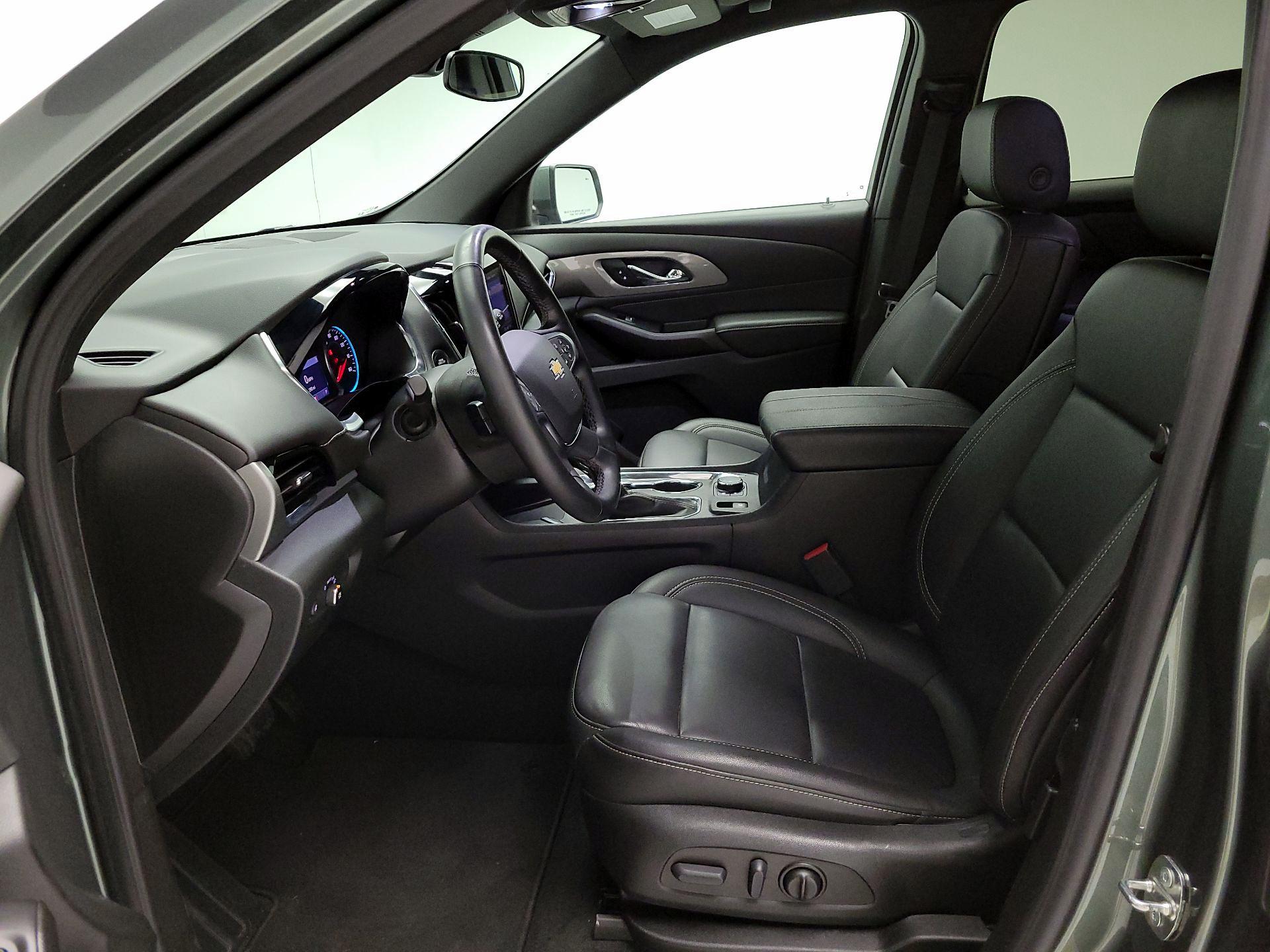 Thumbnail: 2023 Chevrolet Traverse - 11