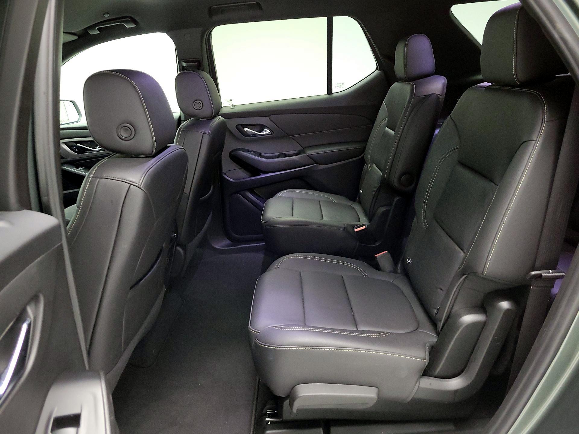 Thumbnail: 2023 Chevrolet Traverse - 18