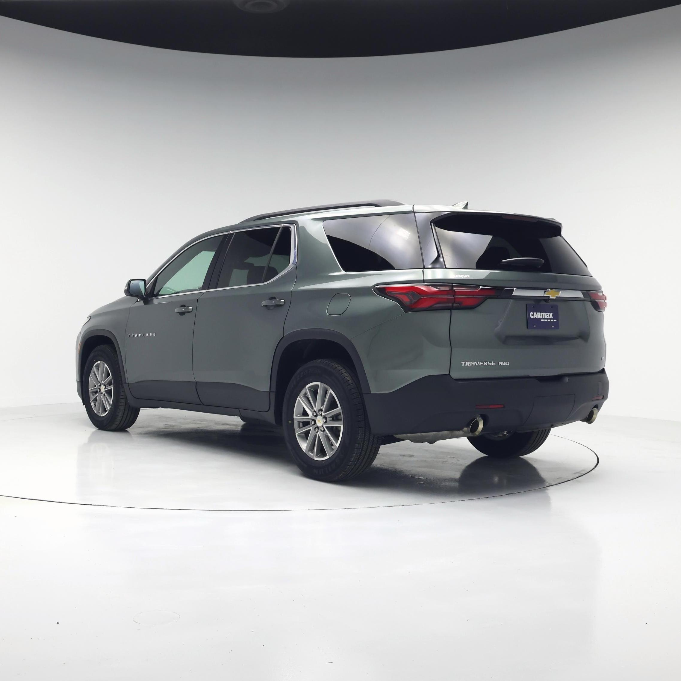 Thumbnail: 2023 Chevrolet Traverse - 2