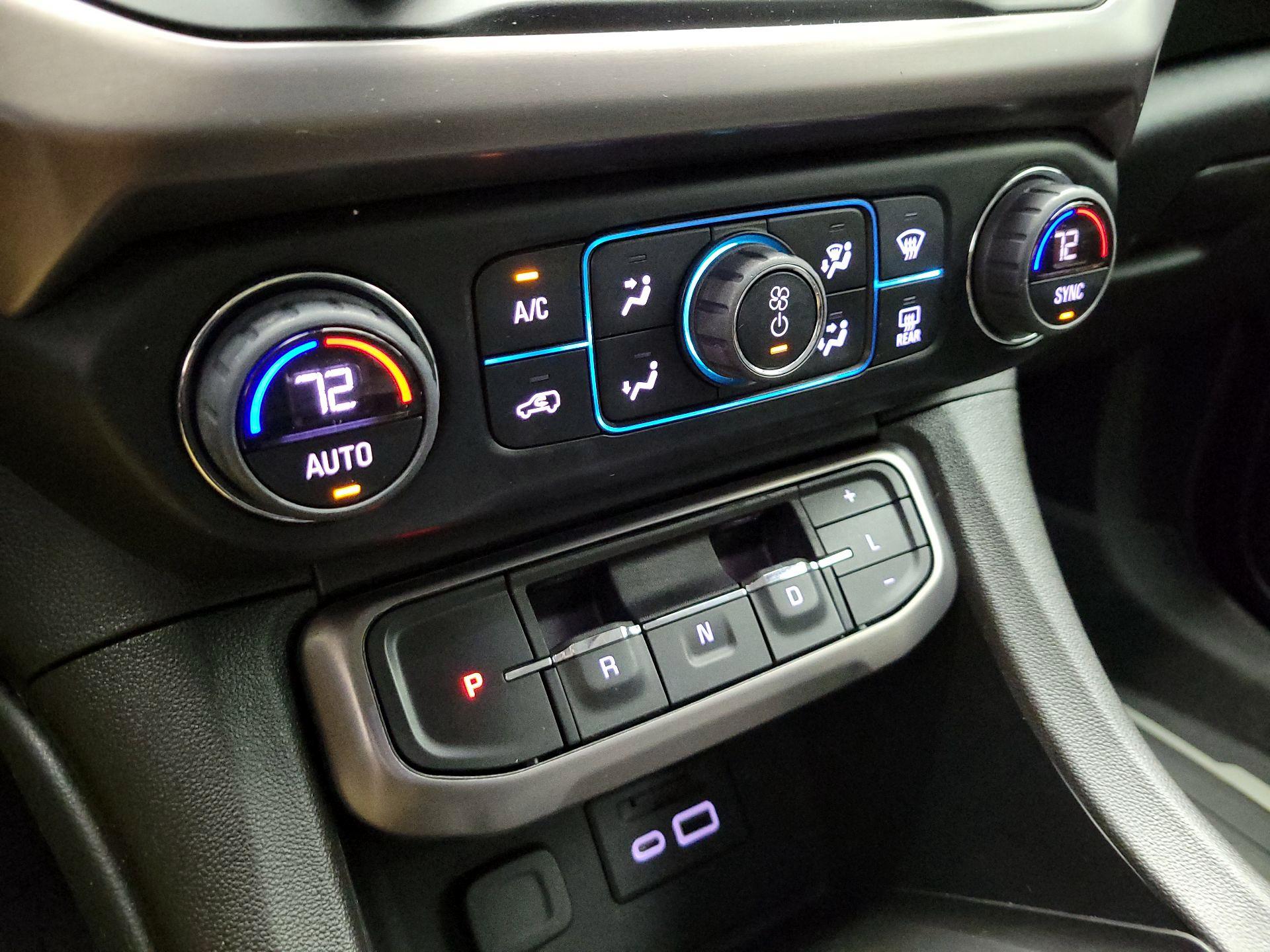 Thumbnail: 2023 GMC Acadia - 16