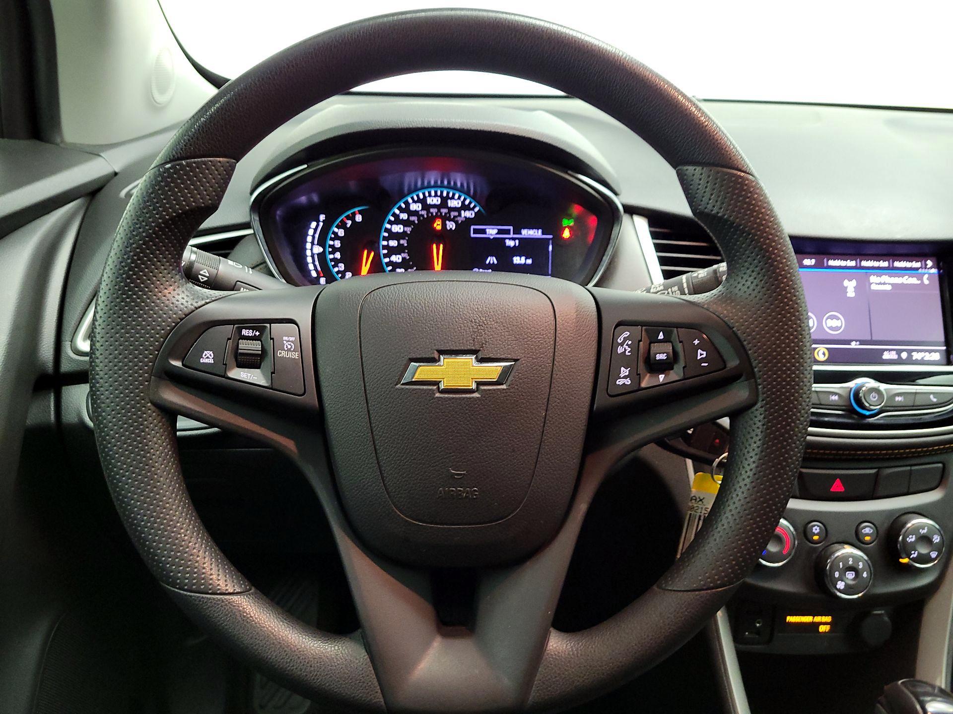 Thumbnail: 2020 Chevrolet Trax - 10