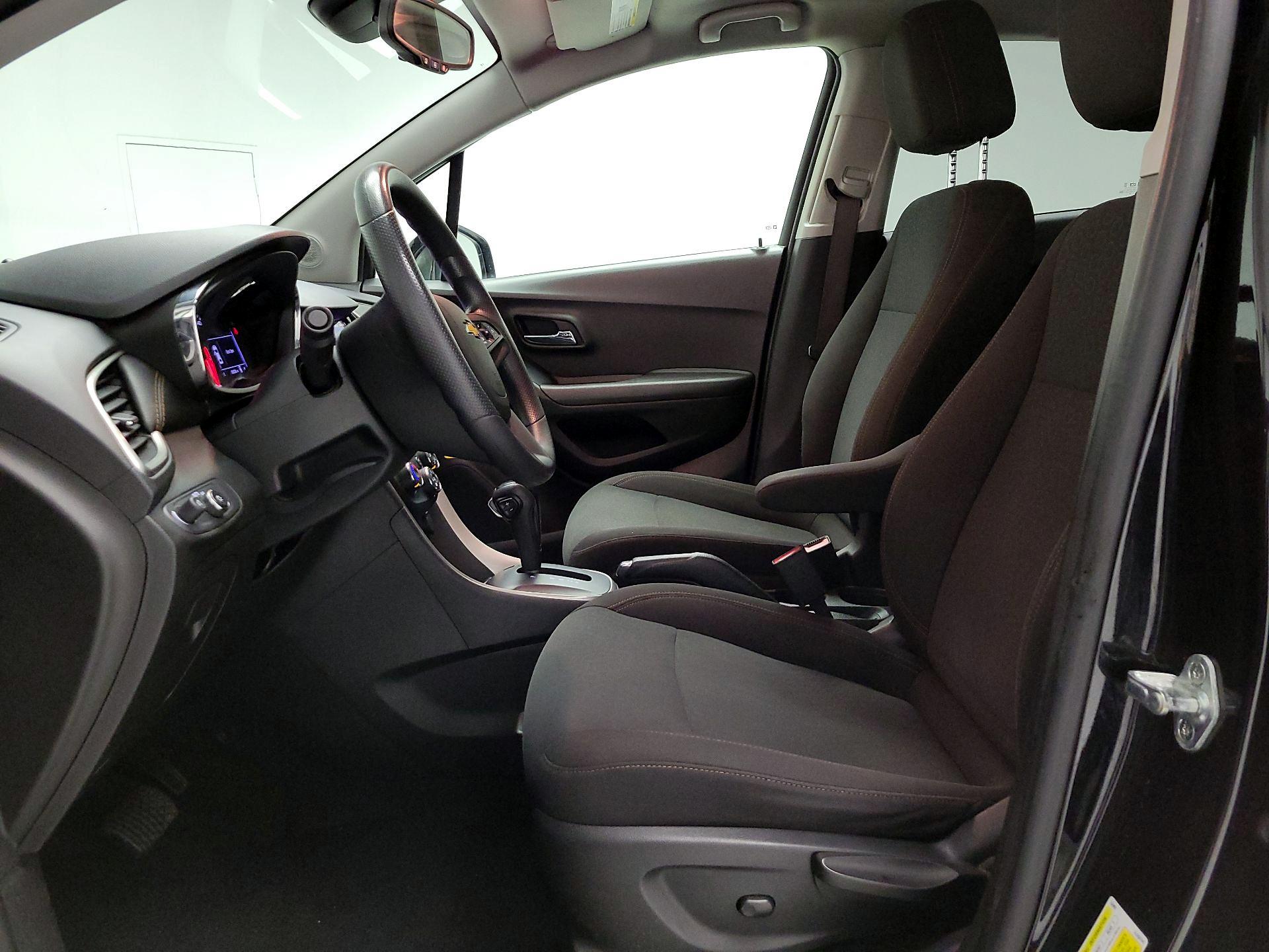 Thumbnail: 2020 Chevrolet Trax - 11