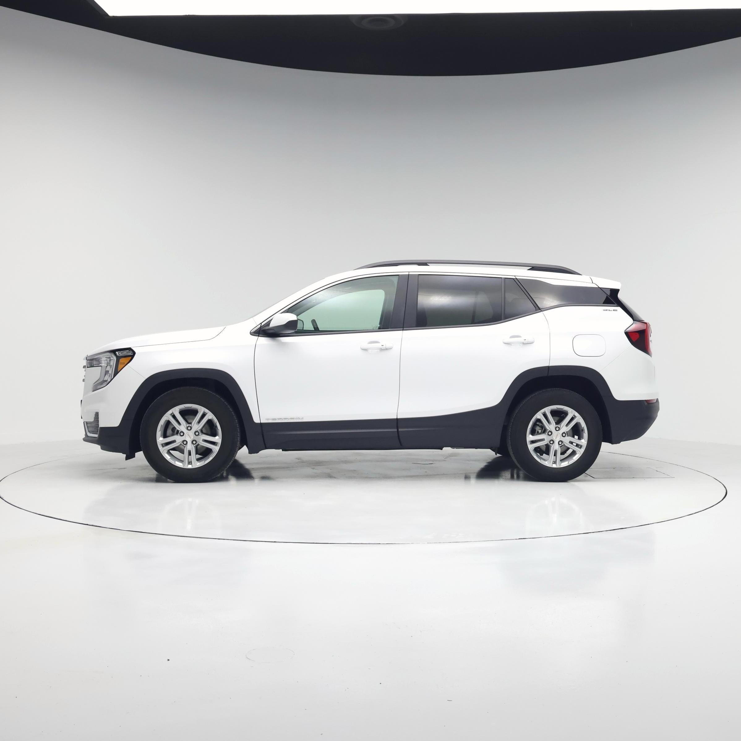 Thumbnail: 2024 GMC Terrain - 3