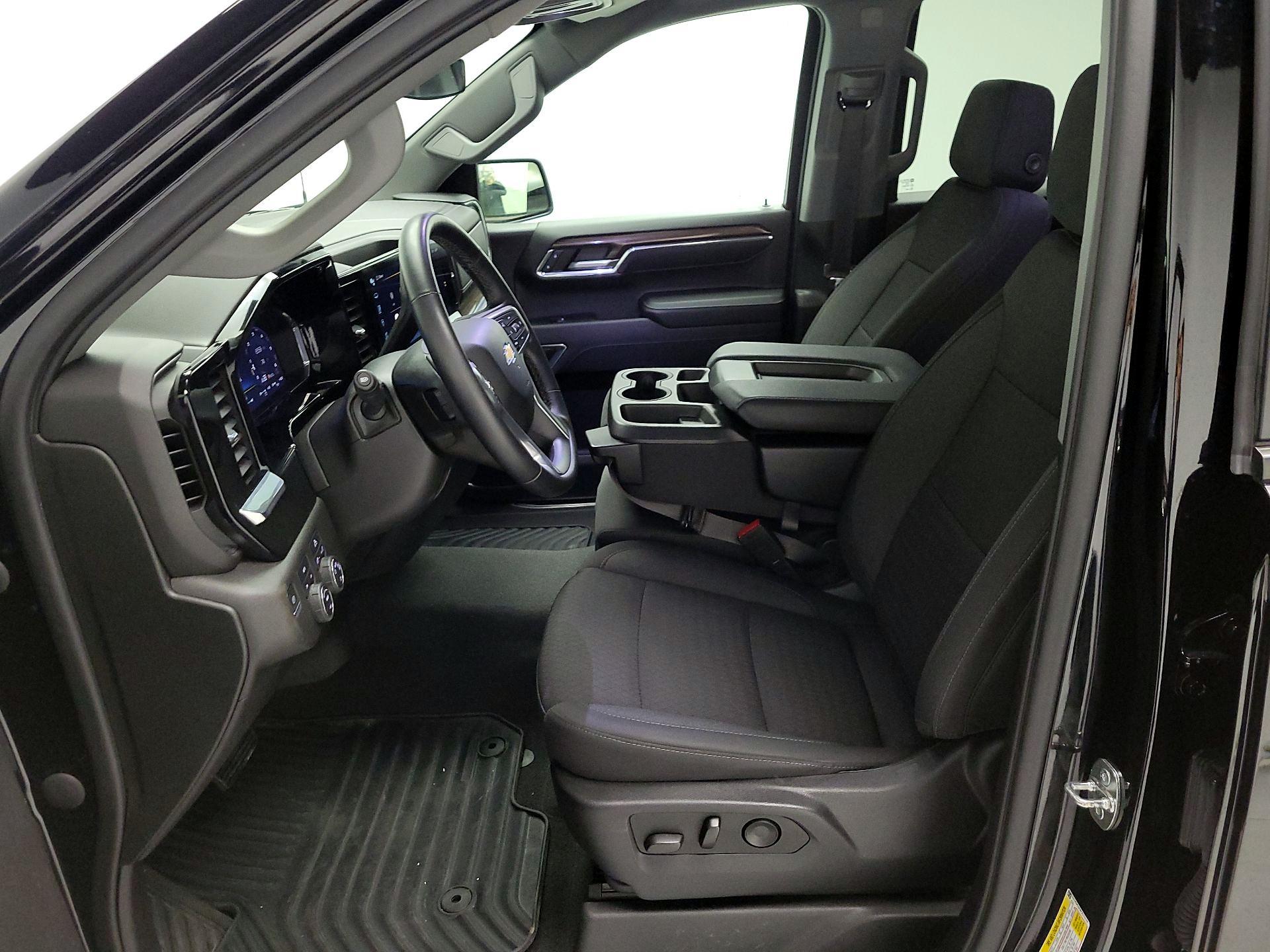 Thumbnail: 2023 Chevrolet Silverado 1500 - 11