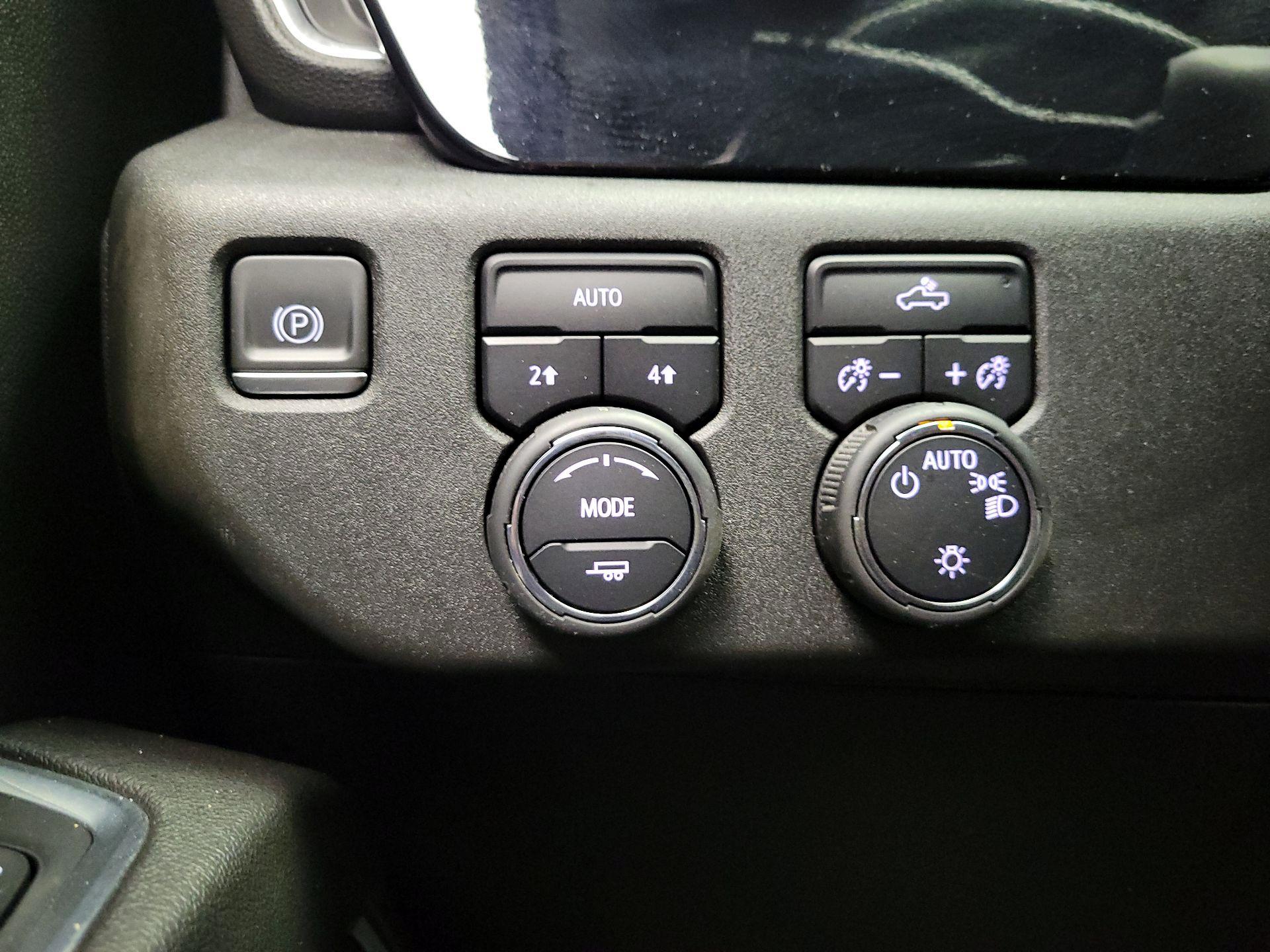 Thumbnail: 2023 Chevrolet Silverado 1500 - 13