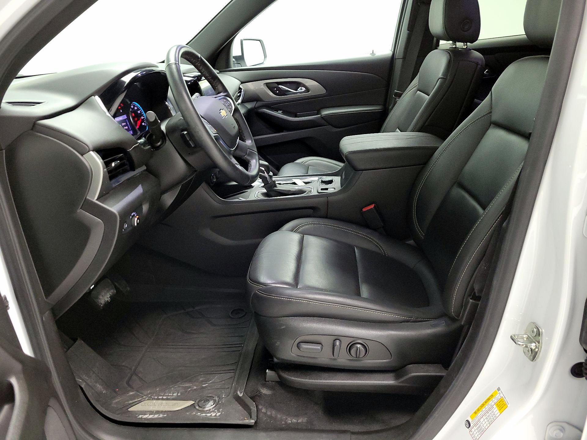 Thumbnail: 2023 Chevrolet Traverse - 11