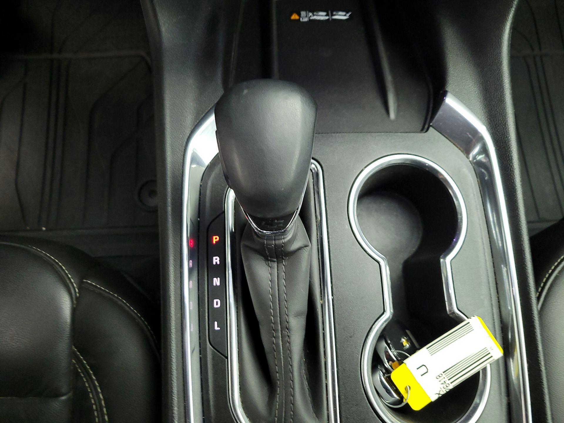 Thumbnail: 2023 Chevrolet Traverse - 15