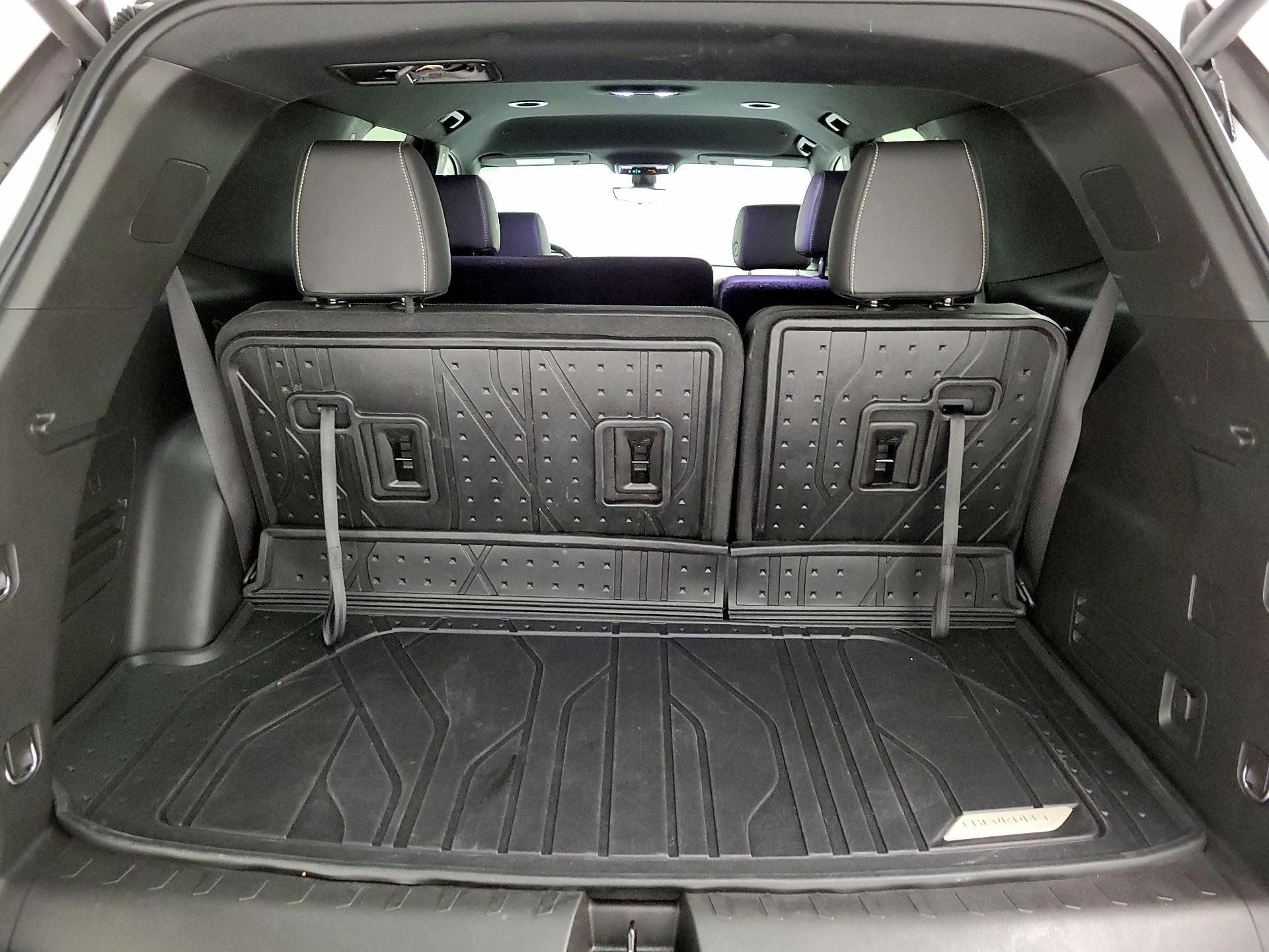 Thumbnail: 2023 Chevrolet Traverse - 16