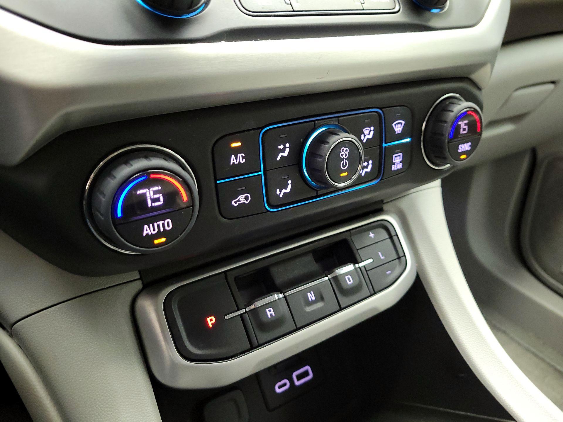 Thumbnail: 2023 GMC Acadia - 16