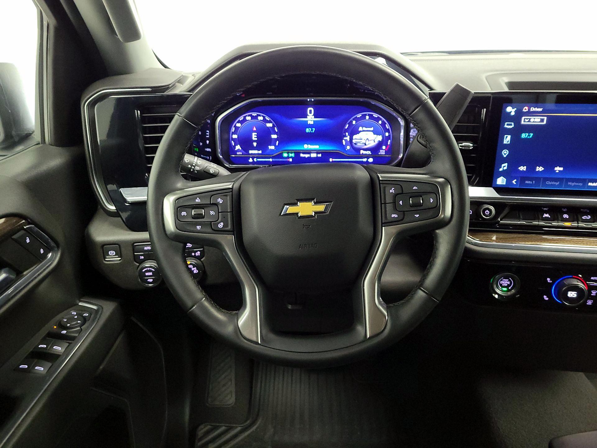 Thumbnail: 2023 Chevrolet Silverado 1500 - 10