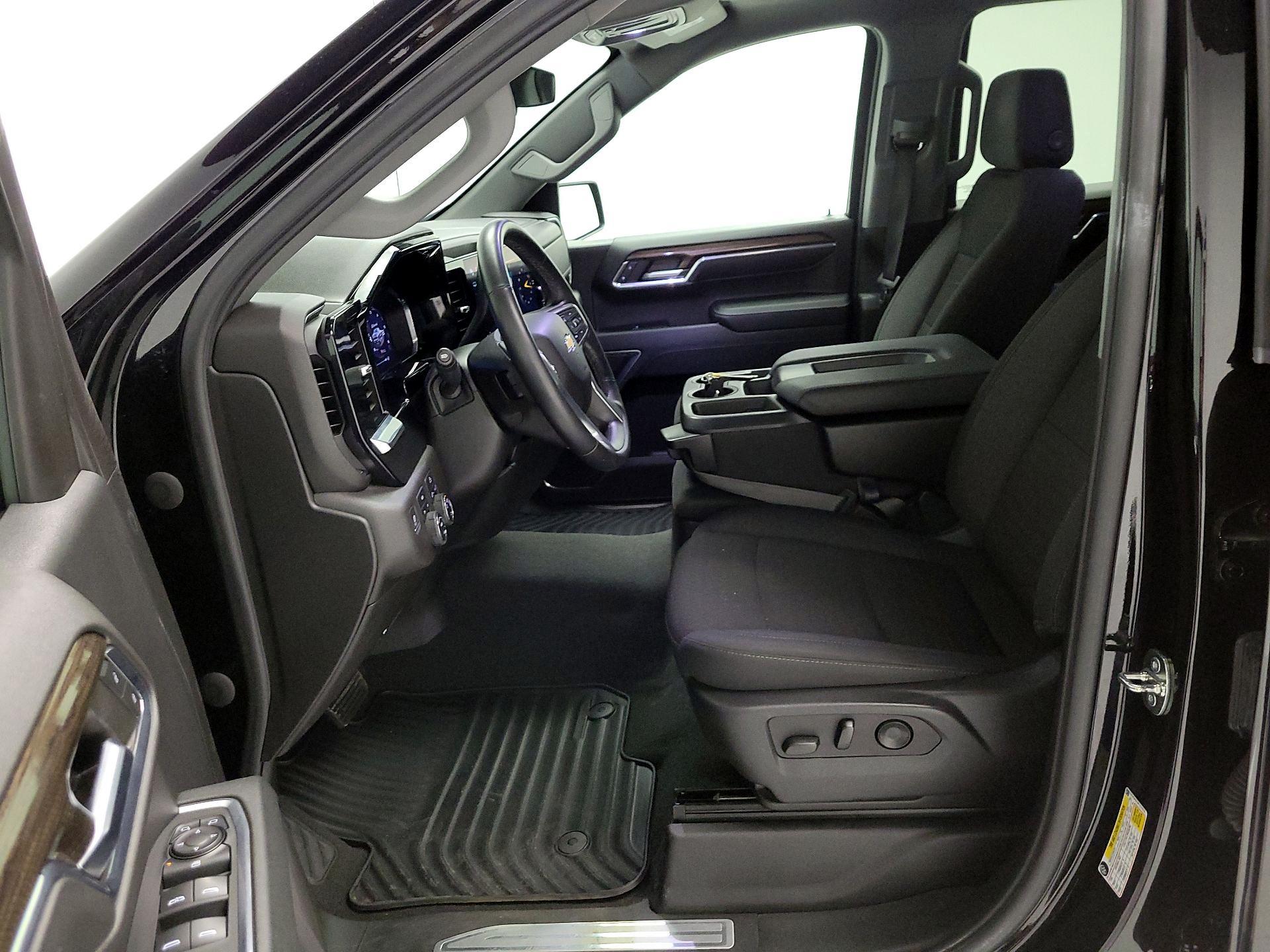 Thumbnail: 2023 Chevrolet Silverado 1500 - 11