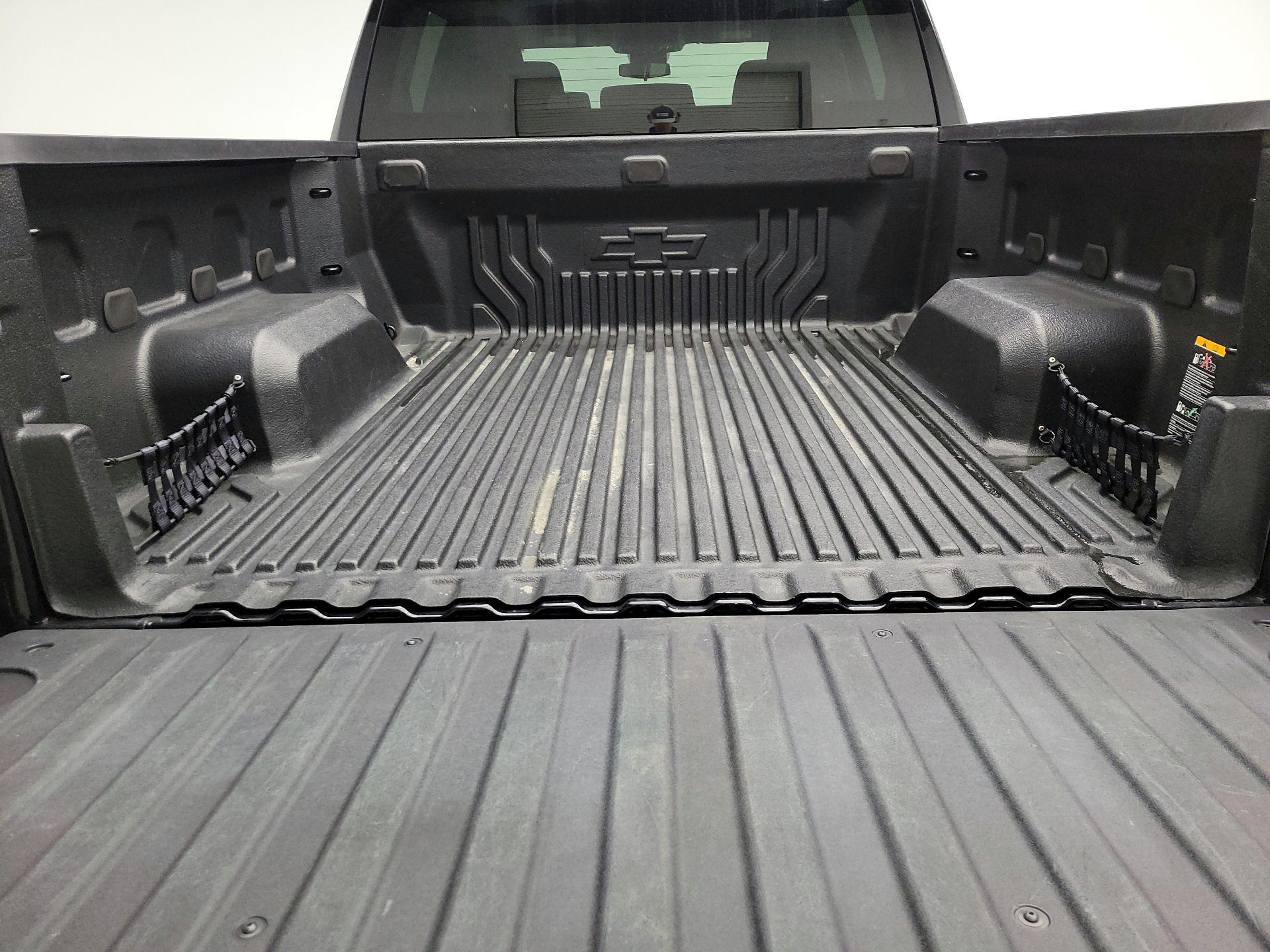 Thumbnail: 2023 Chevrolet Silverado 1500 - 16