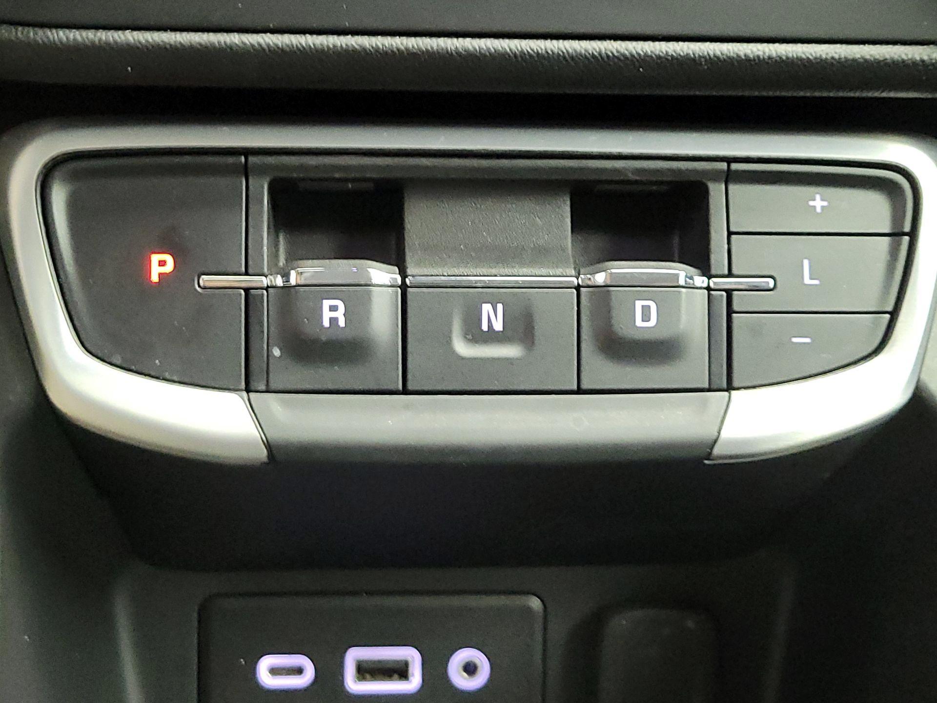 Thumbnail: 2024 GMC Terrain - 17