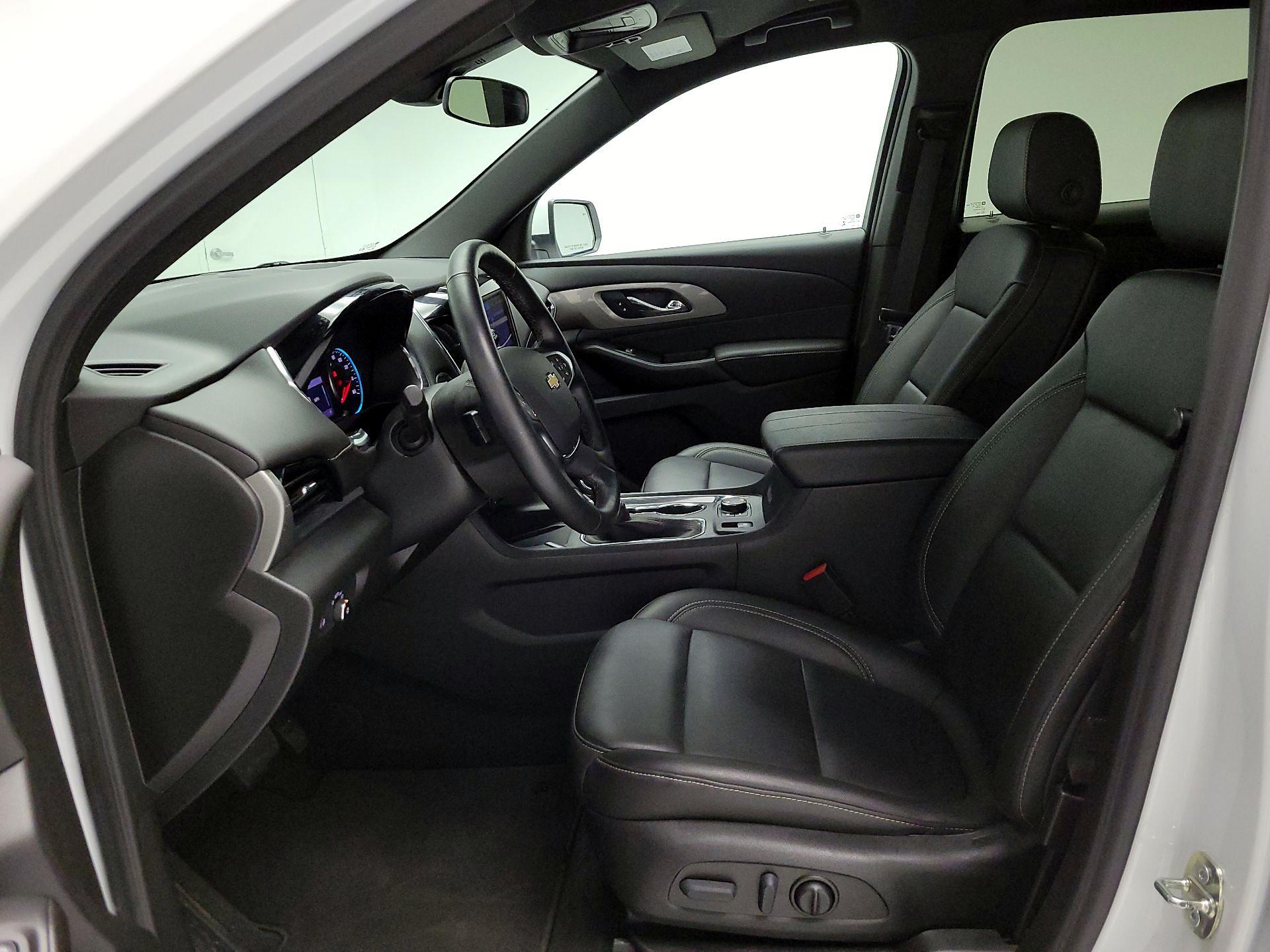 Thumbnail: 2023 Chevrolet Traverse - 11