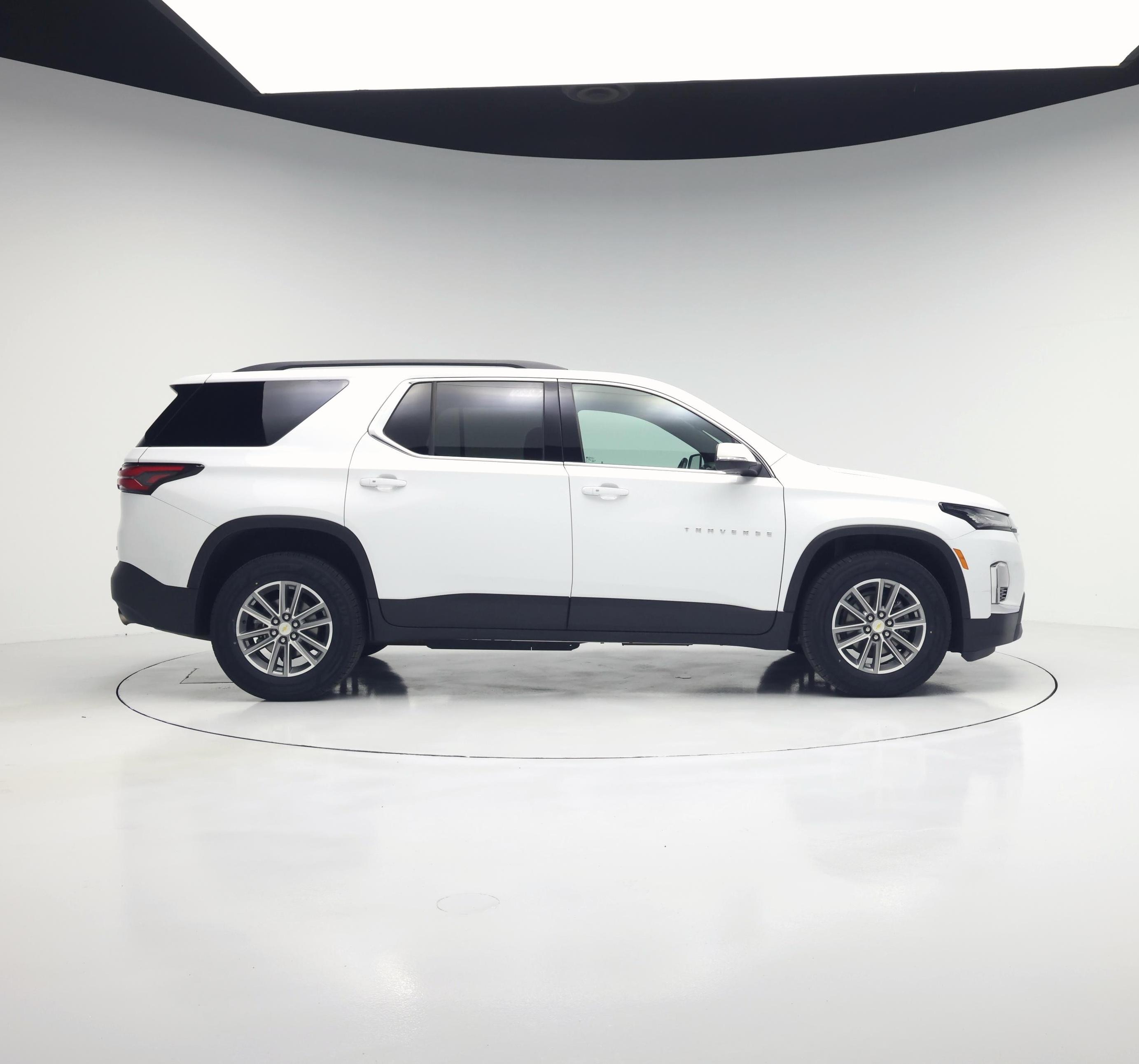 Thumbnail: 2023 Chevrolet Traverse - 7