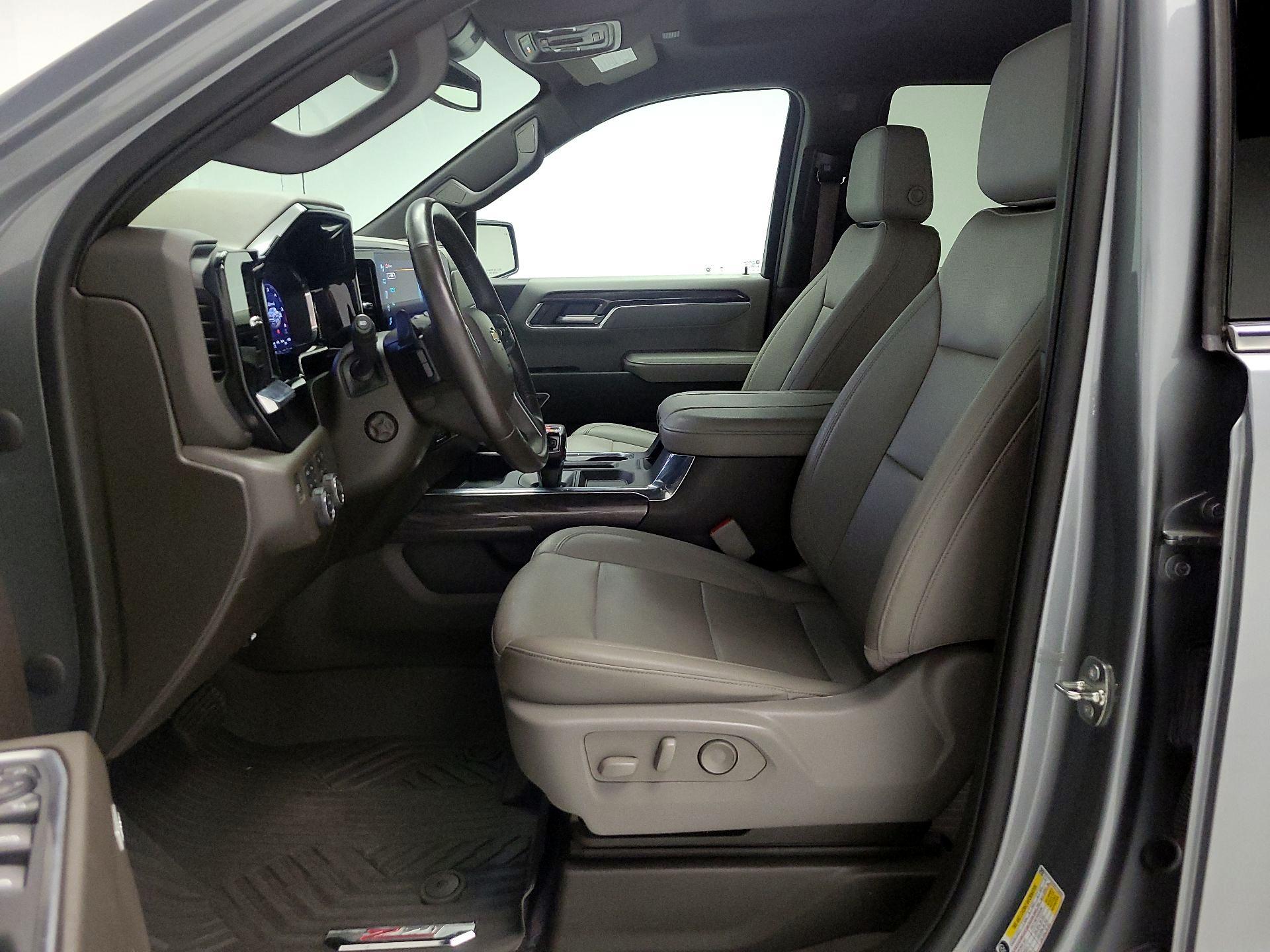 Thumbnail: 2023 Chevrolet Silverado 1500 - 11