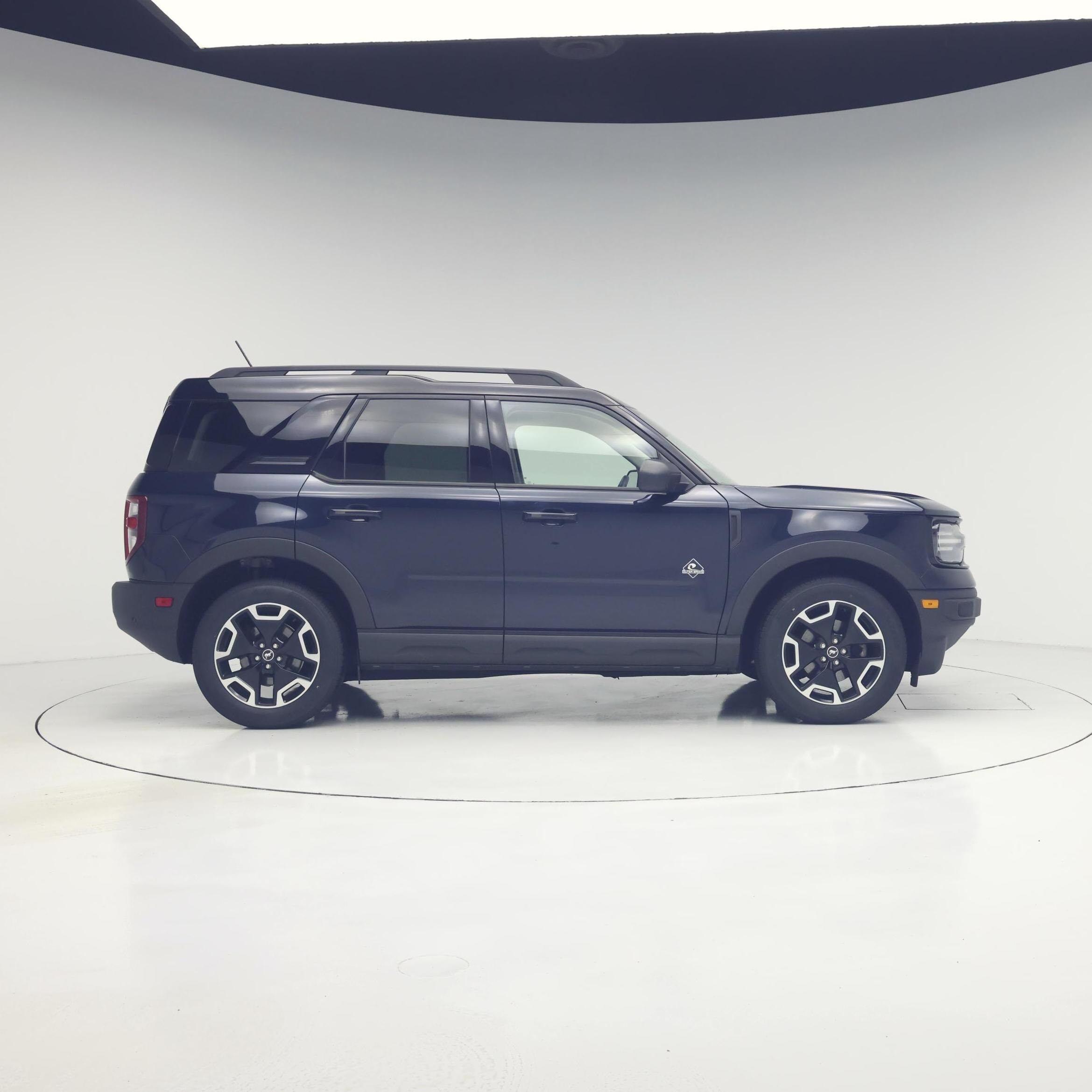 Thumbnail: 2021 Ford Bronco Sport - 7
