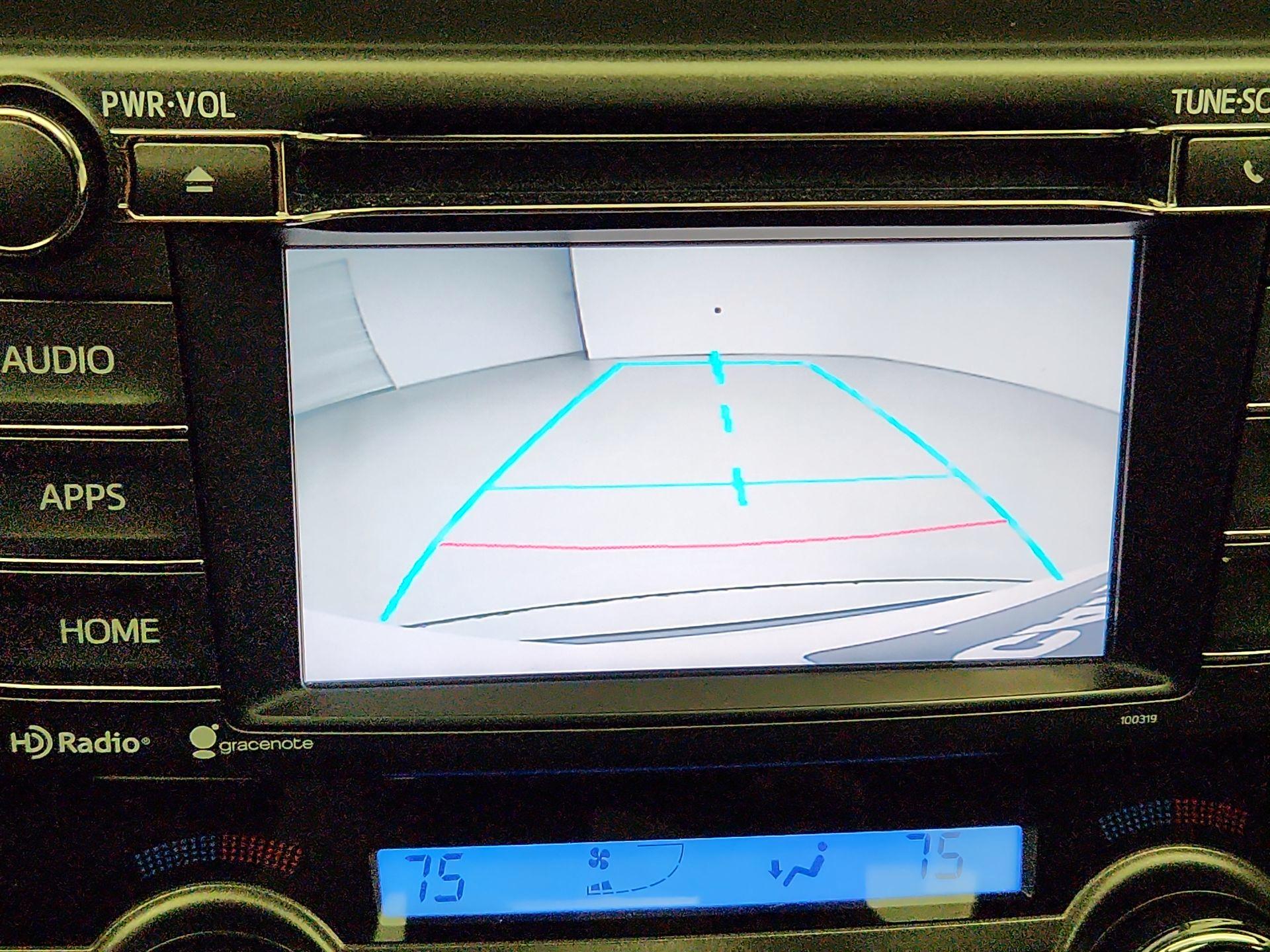 Thumbnail: 2014 Toyota RAV4 - 15