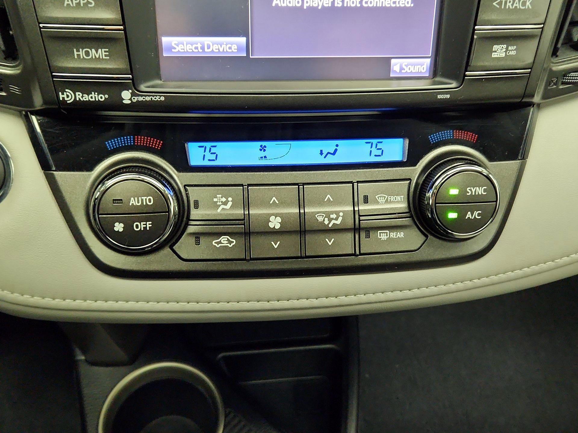 Thumbnail: 2014 Toyota RAV4 - 17