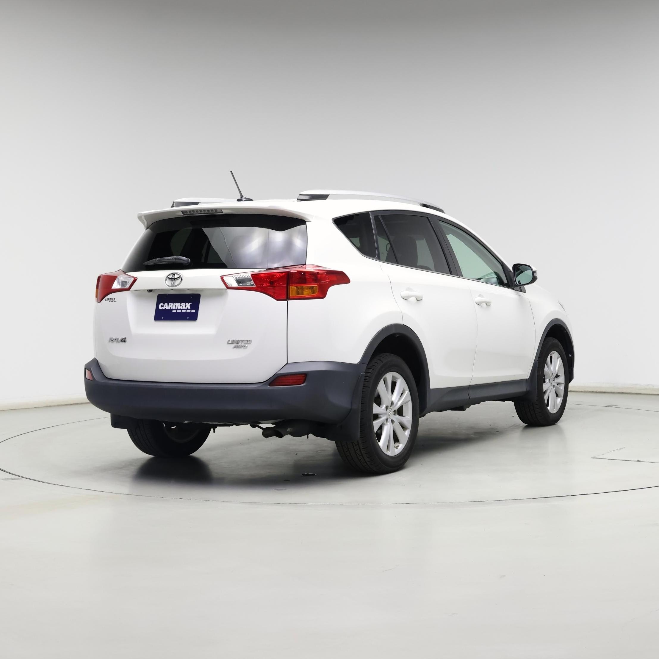Thumbnail: 2014 Toyota RAV4 - 8
