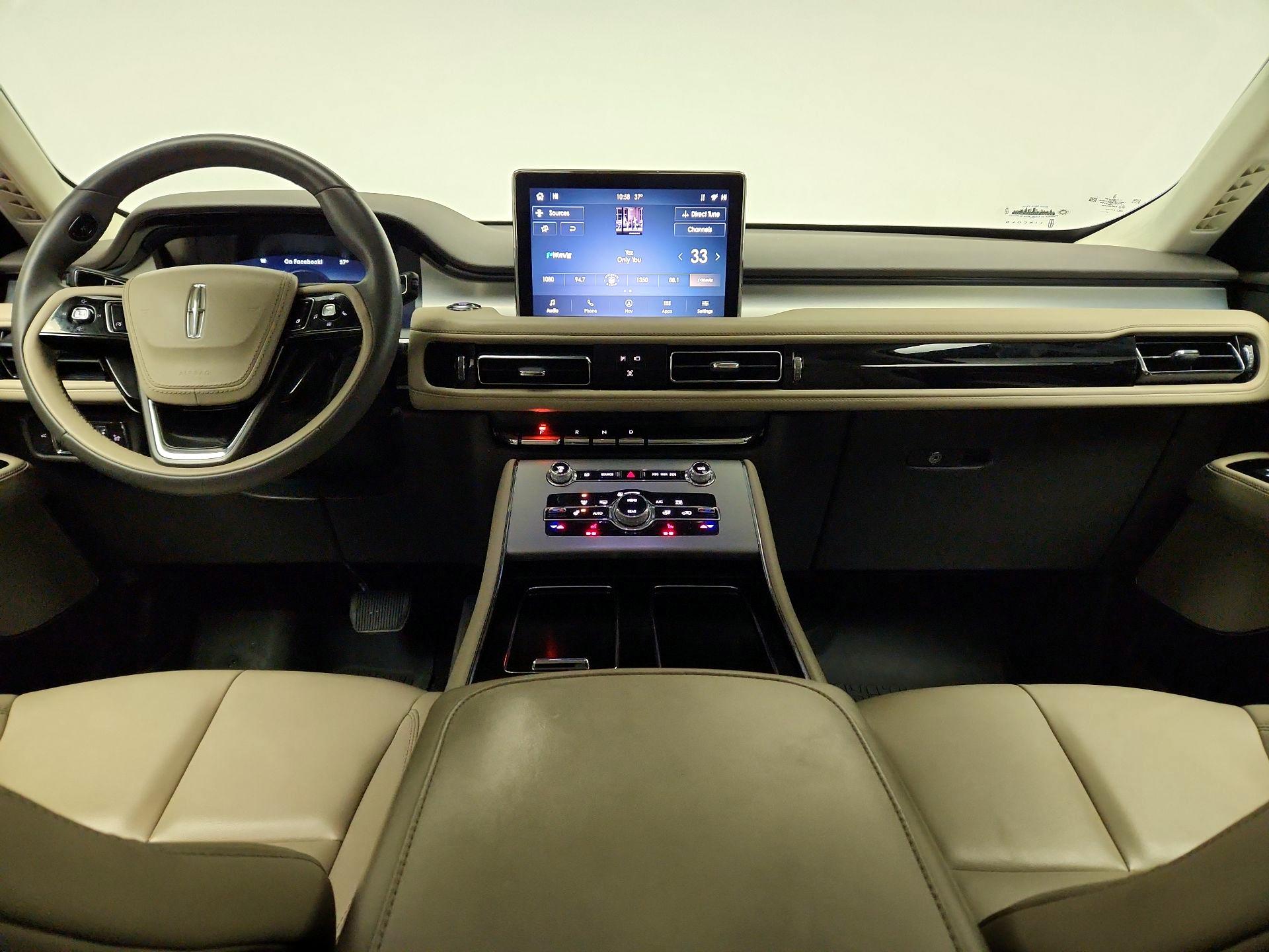 Thumbnail: 2023 Lincoln Aviator - 9