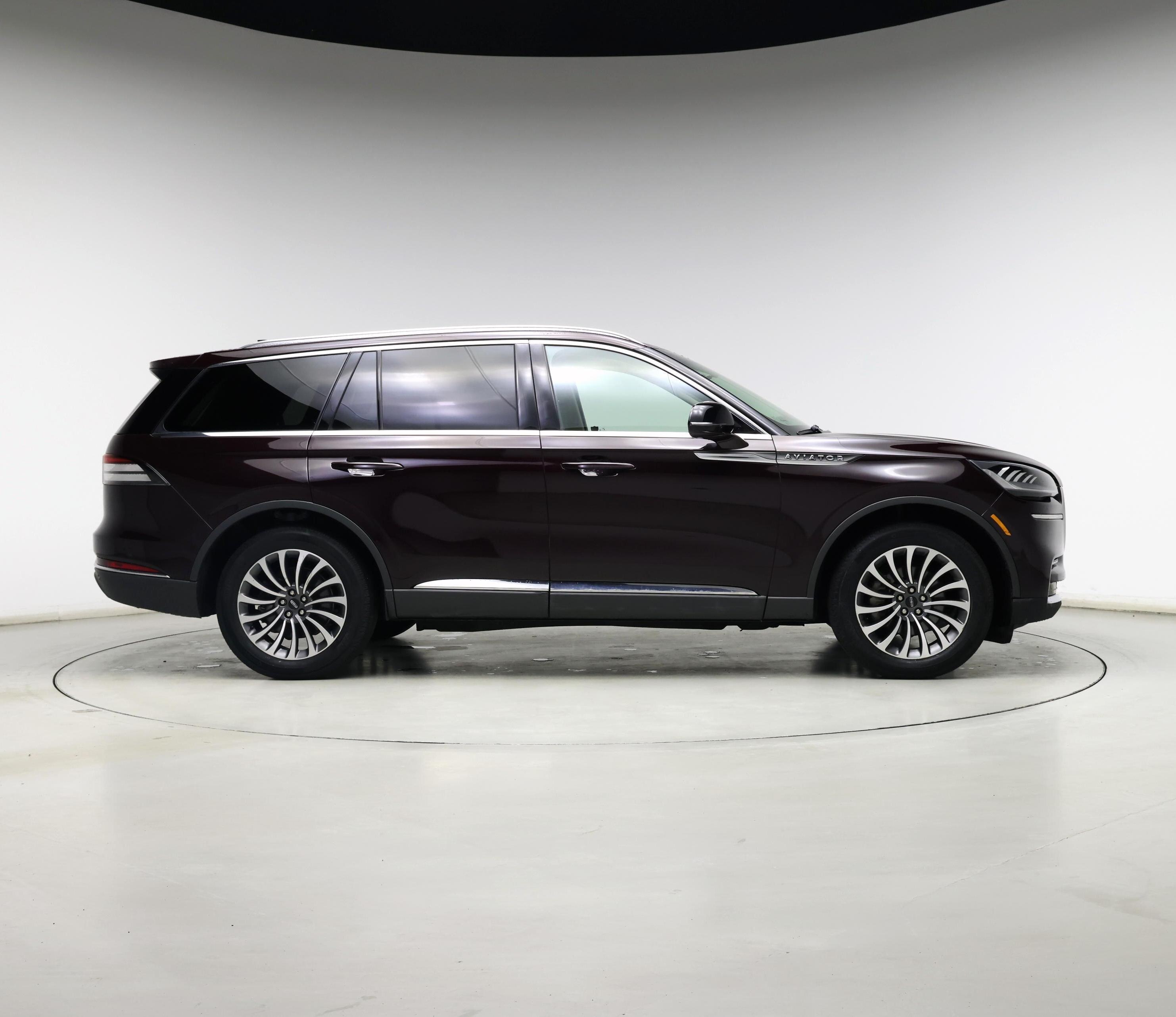 Thumbnail: 2023 Lincoln Aviator - 7