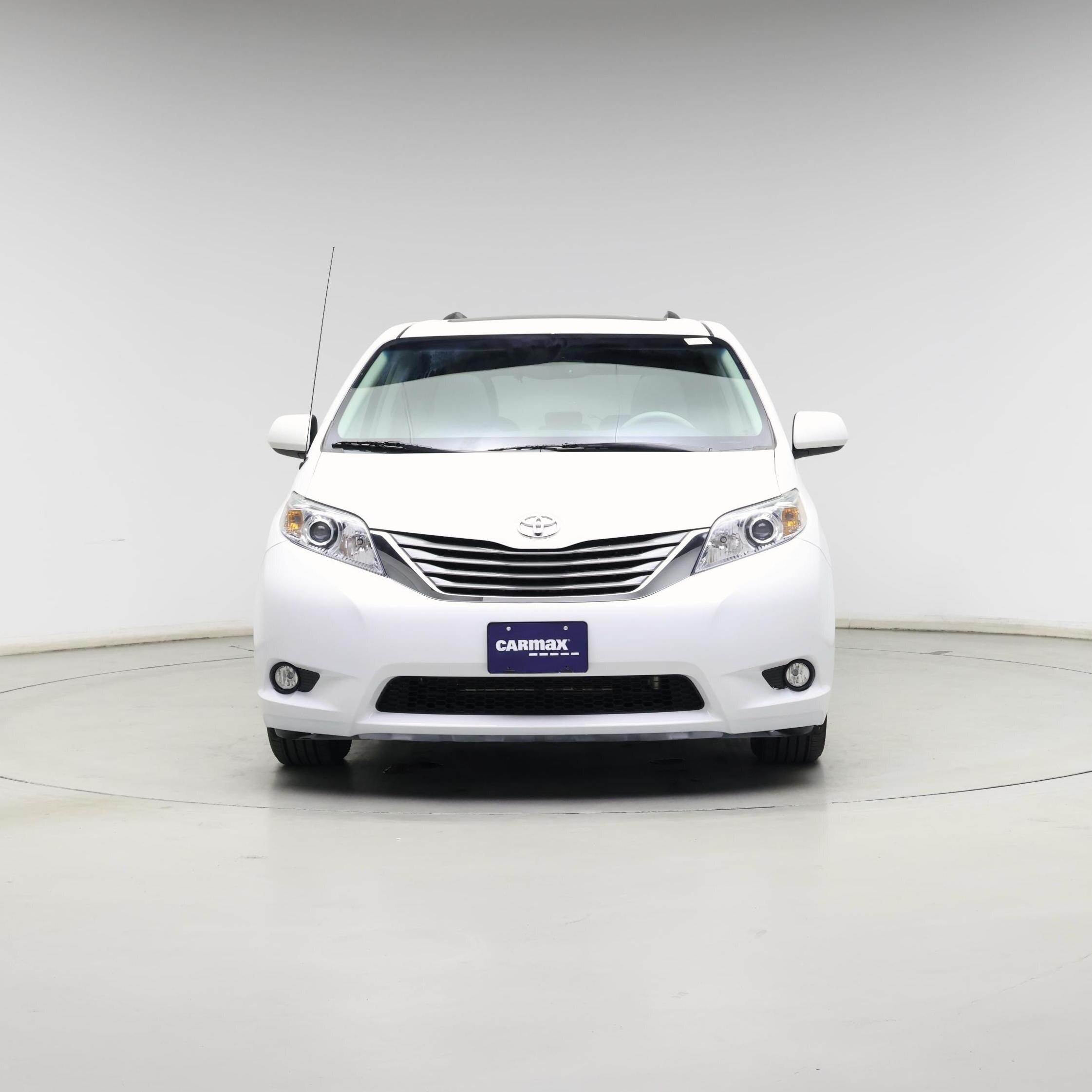 Thumbnail: 2014 Toyota Sienna - 5