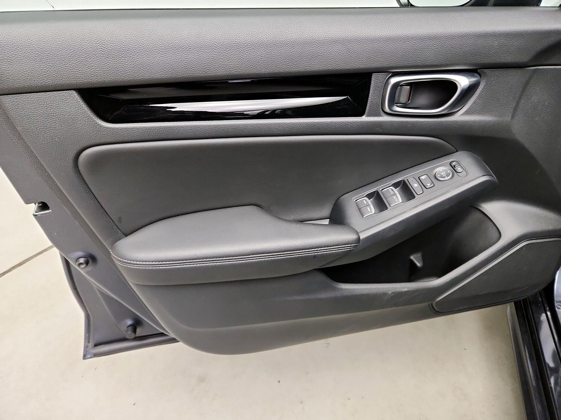 Thumbnail: 2022 Honda Civic - 12