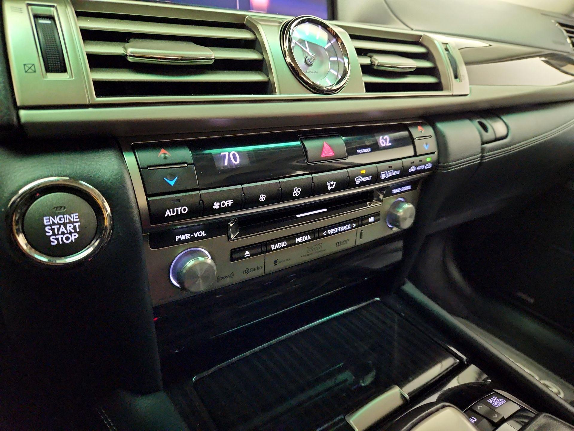 Thumbnail: 2015 Lexus LS - 17