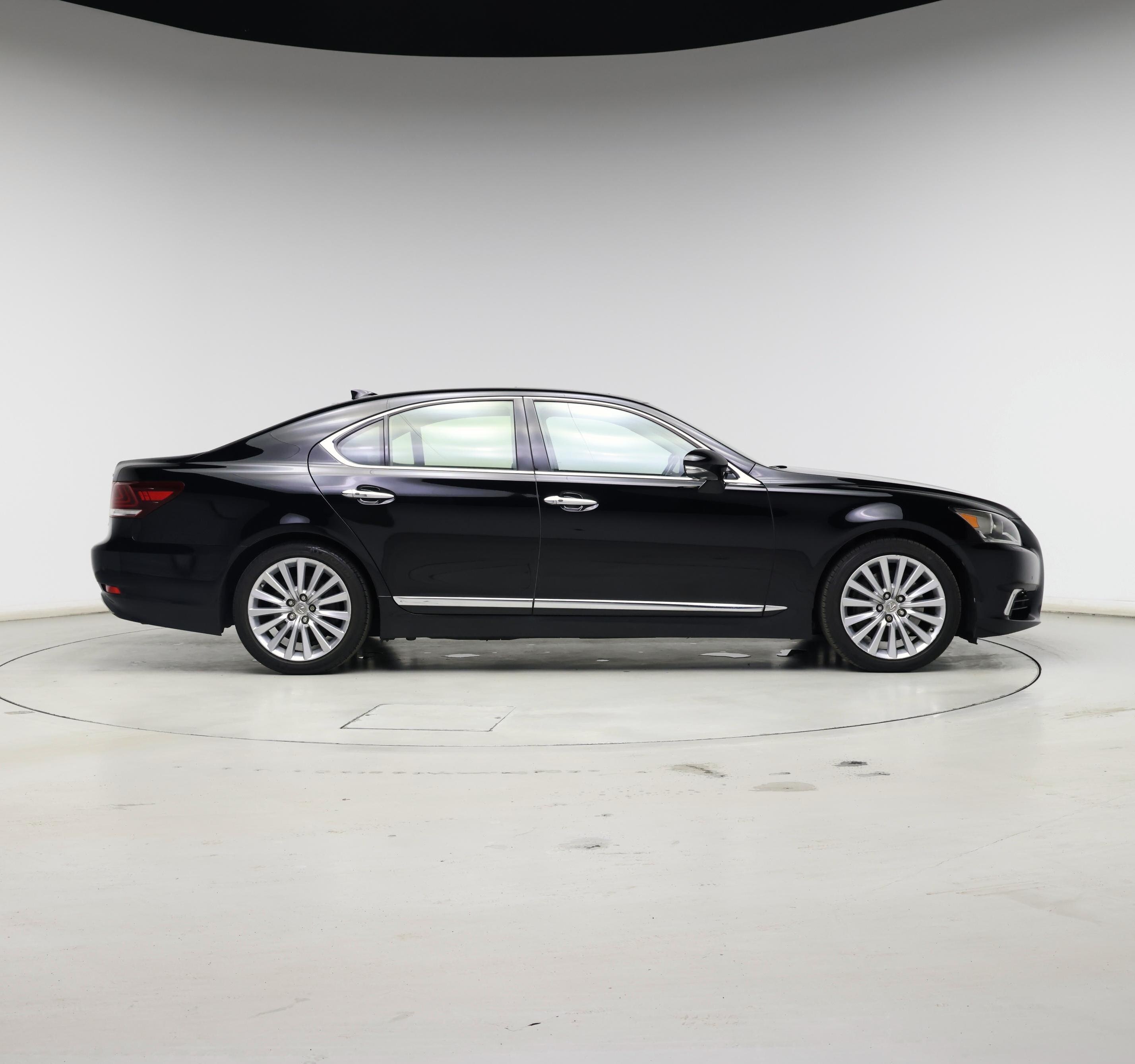 Thumbnail: 2015 Lexus LS - 7