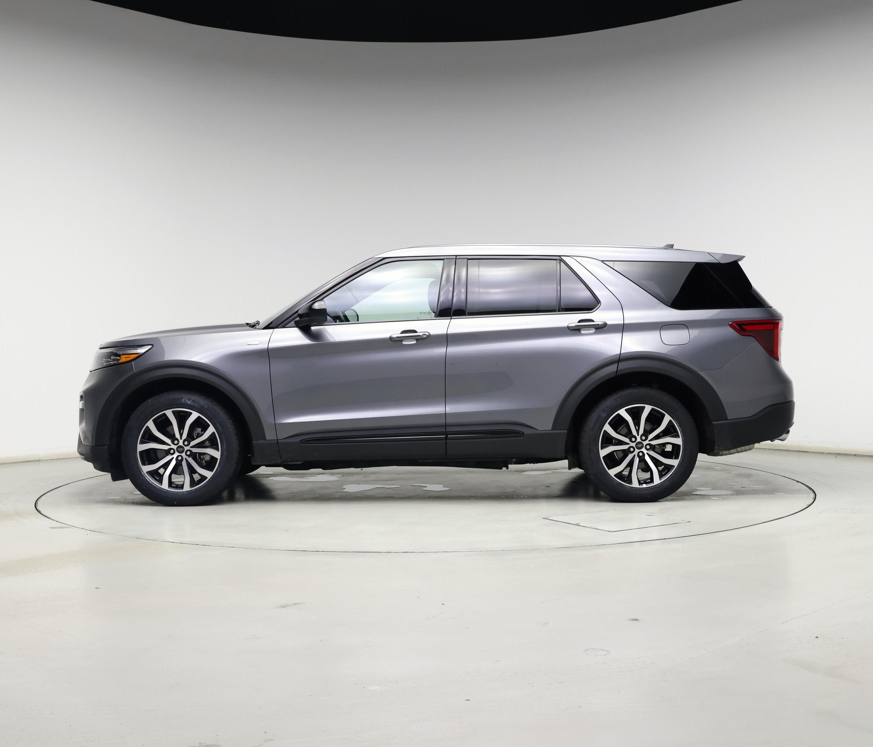 Thumbnail: 2022 Ford Explorer - 3