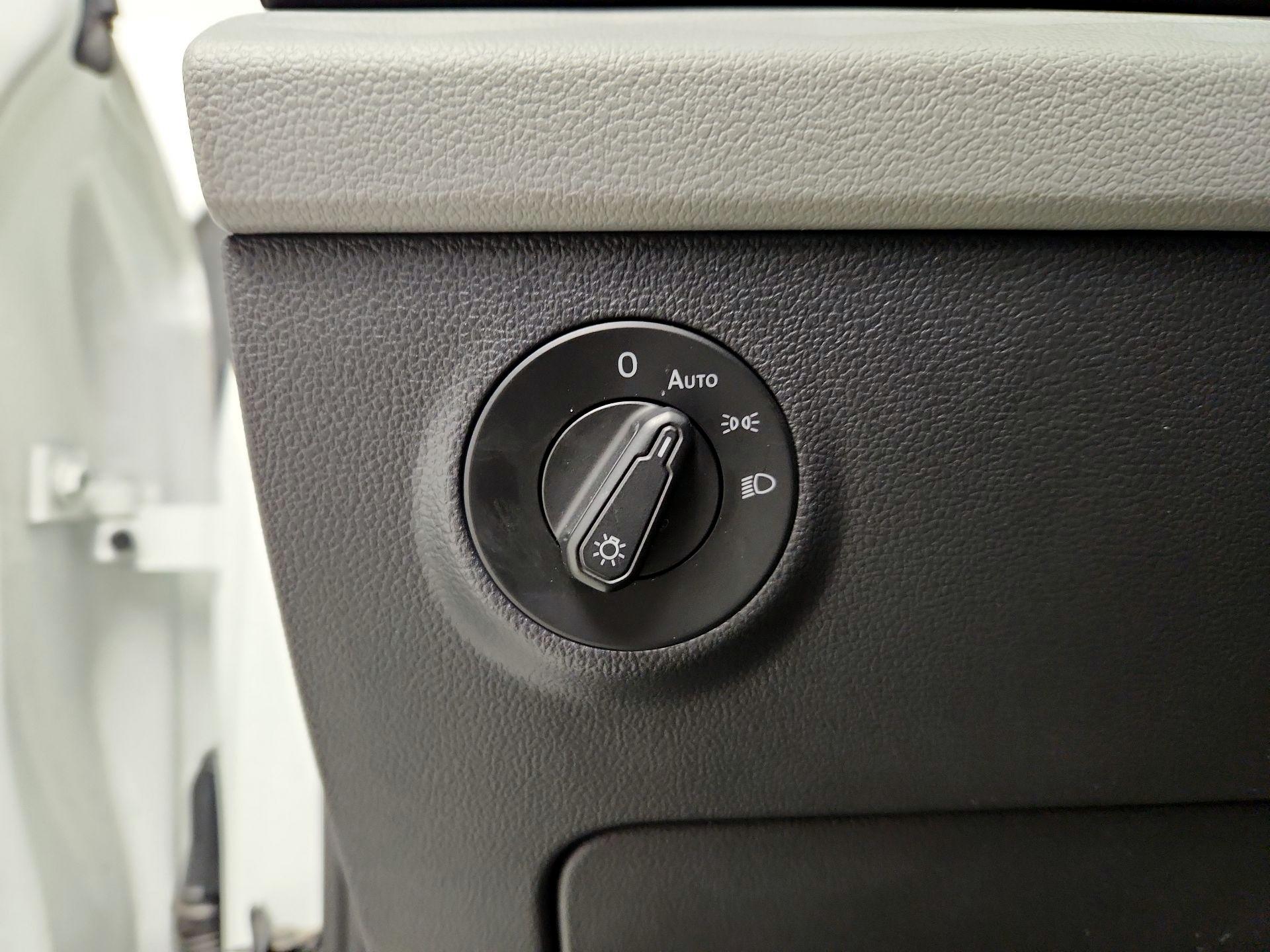 Thumbnail: 2022 Volkswagen Taos - 13