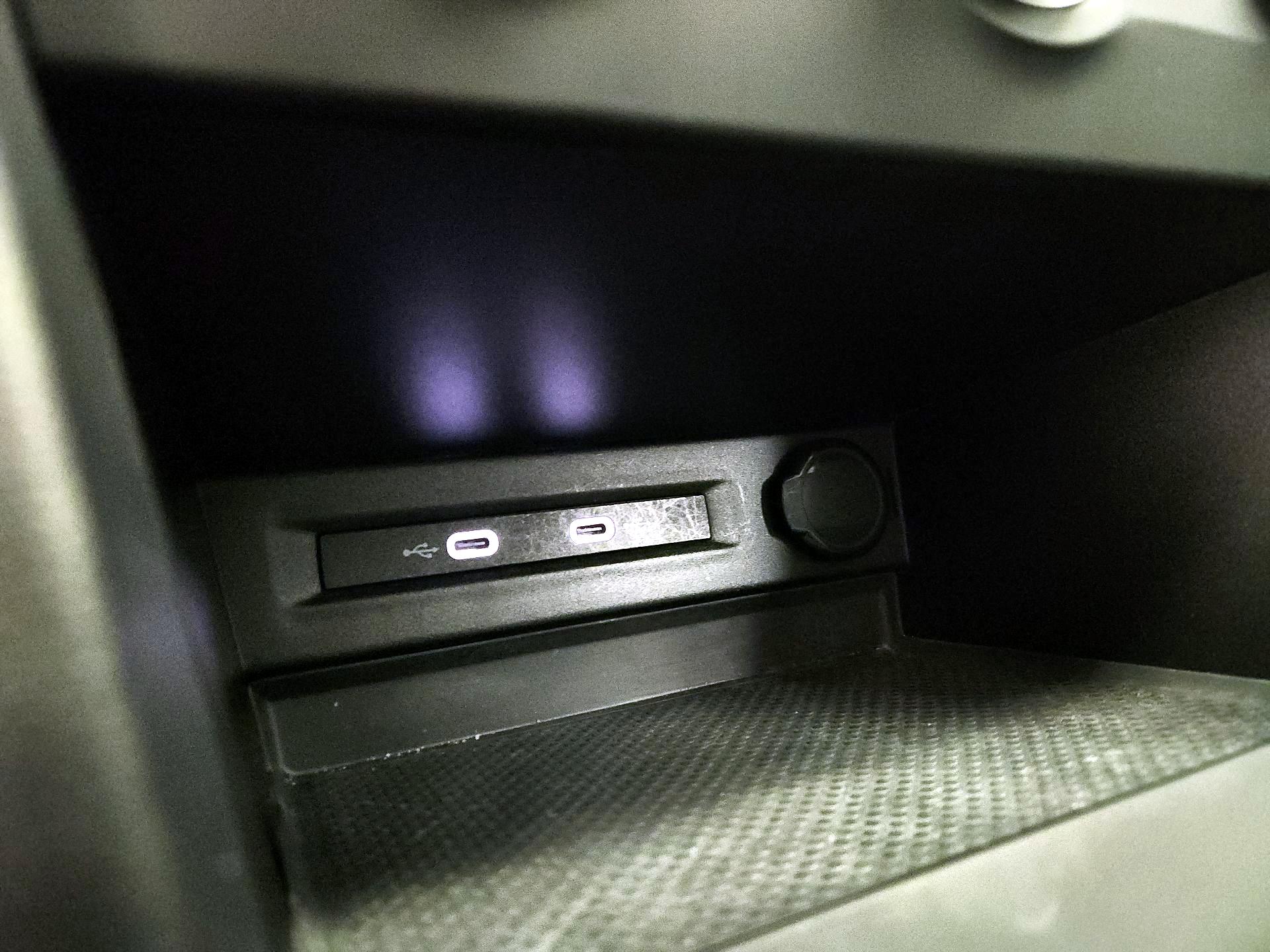 Thumbnail: 2022 Volkswagen Taos - 18