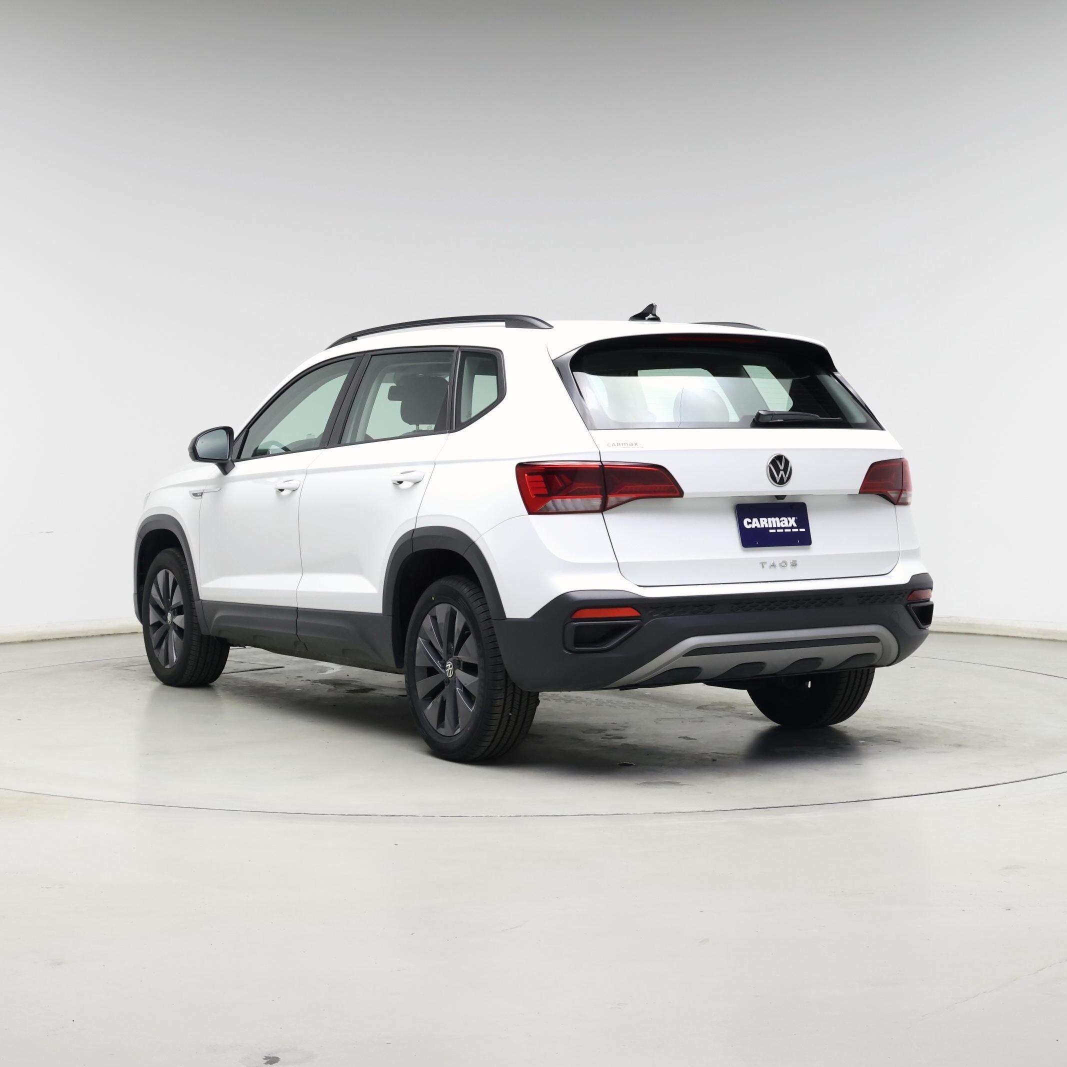 Thumbnail: 2022 Volkswagen Taos - 2