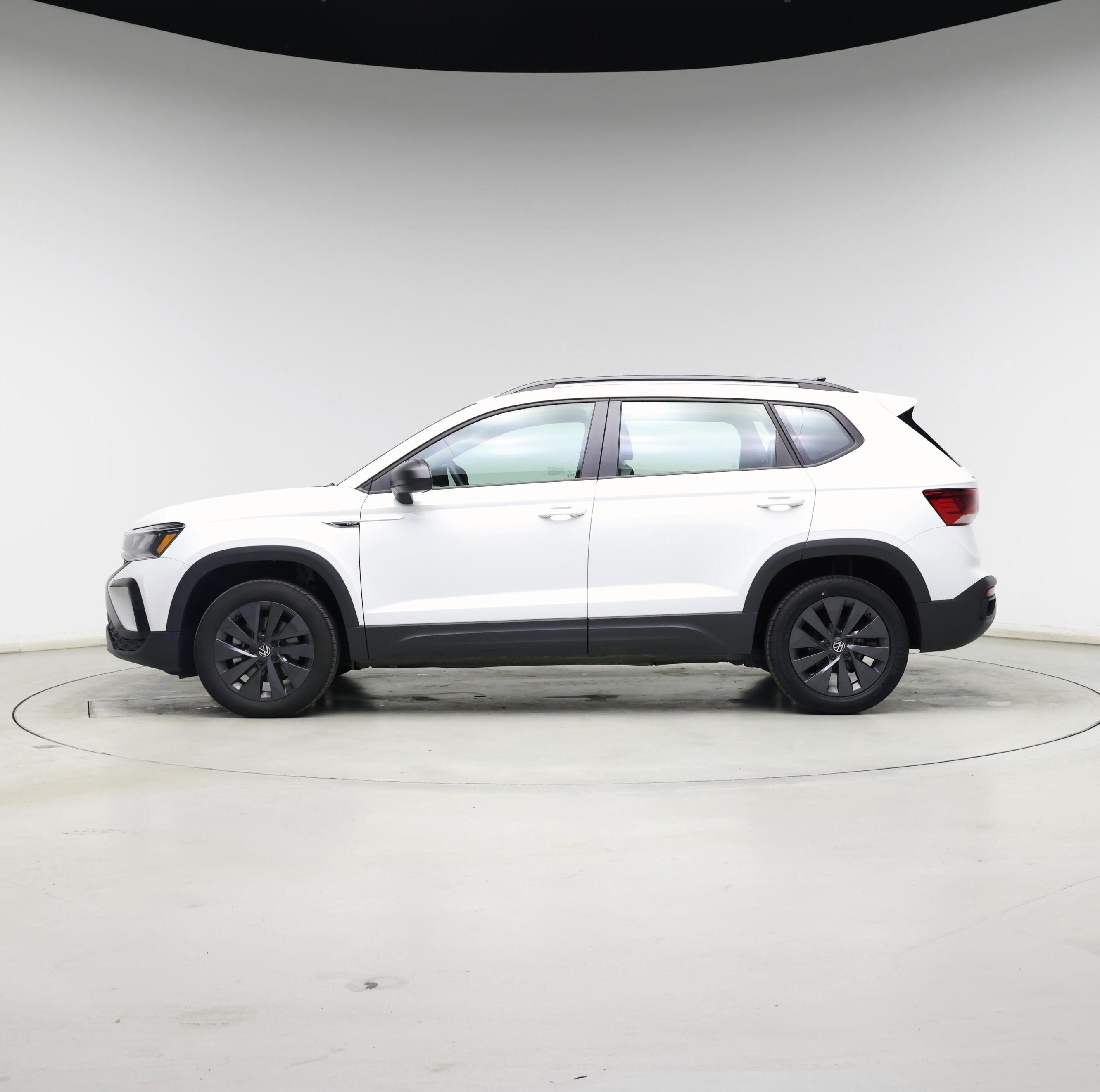 Thumbnail: 2022 Volkswagen Taos - 3