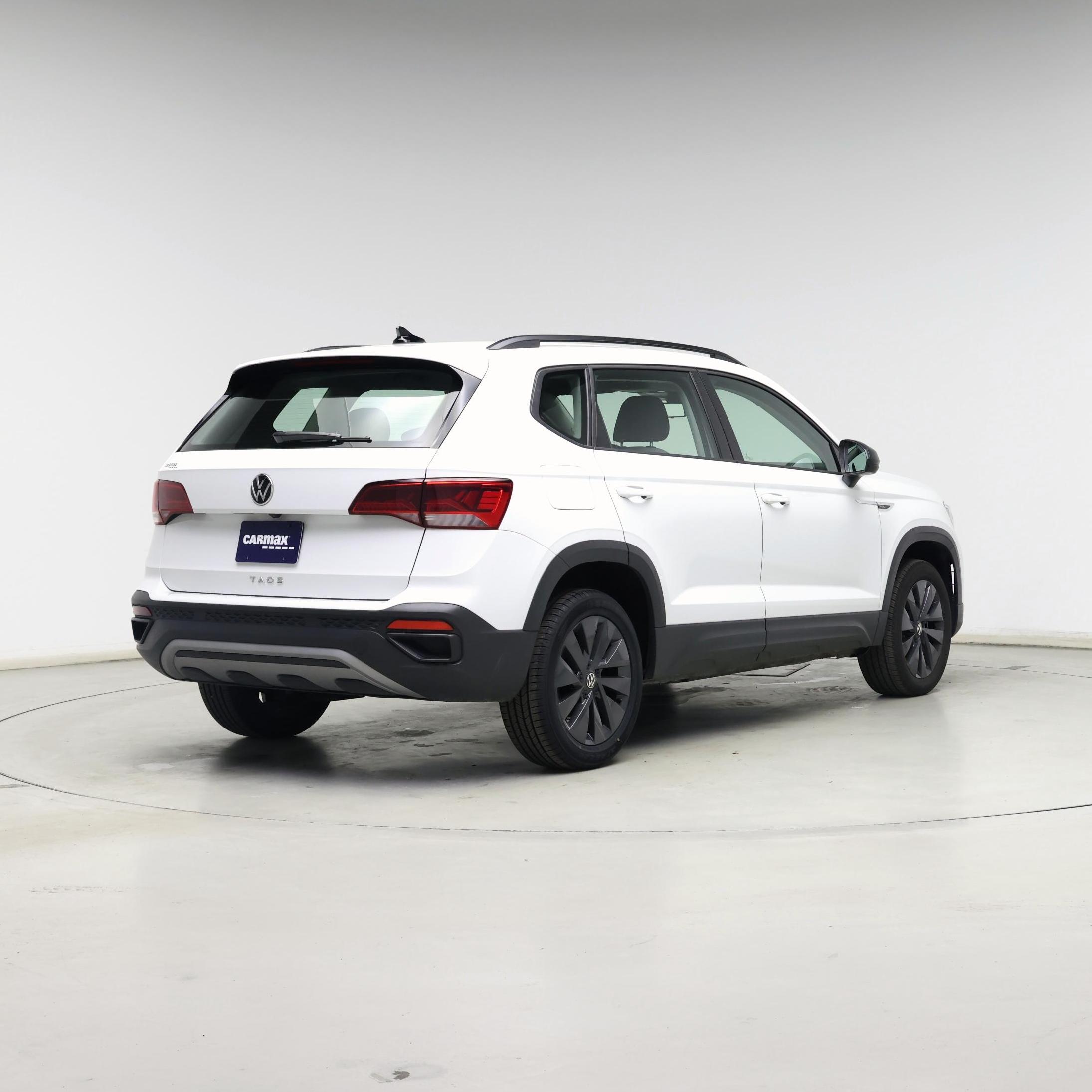 Thumbnail: 2022 Volkswagen Taos - 8