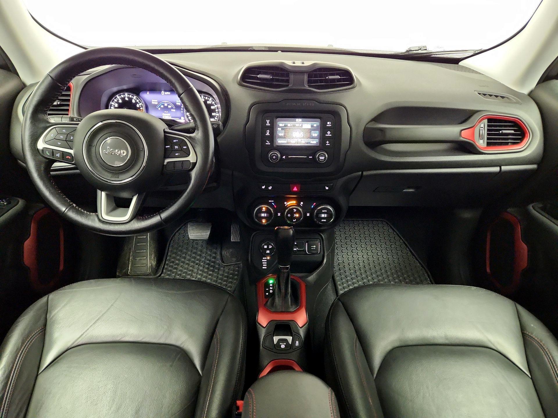 Thumbnail: 2017 Jeep Renegade - 9