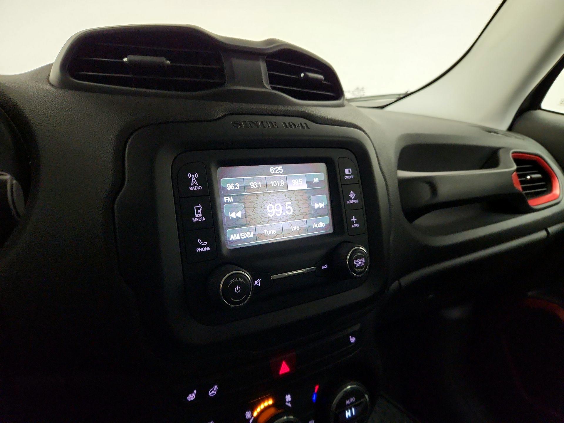 Thumbnail: 2017 Jeep Renegade - 15