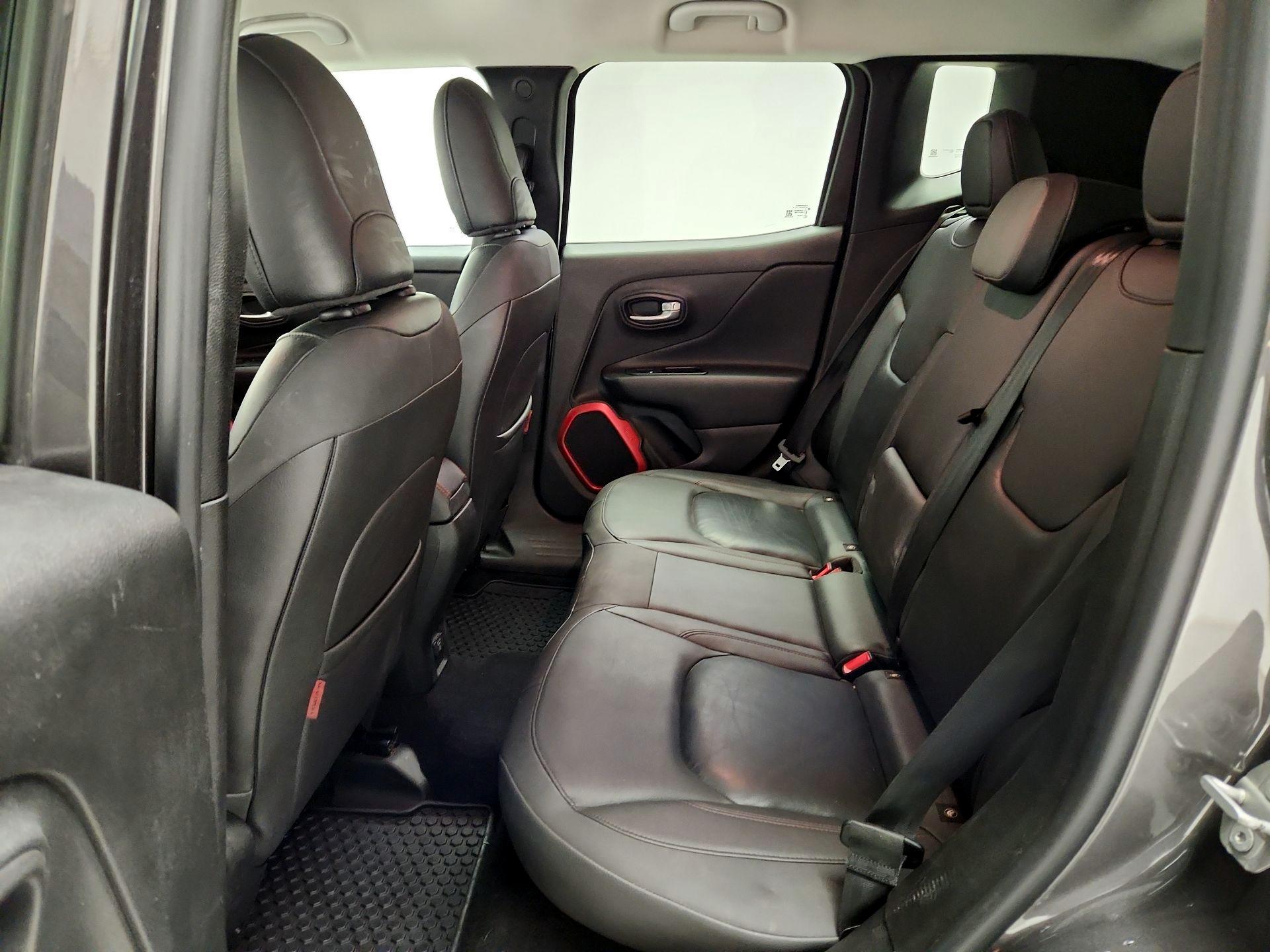 Thumbnail: 2017 Jeep Renegade - 19