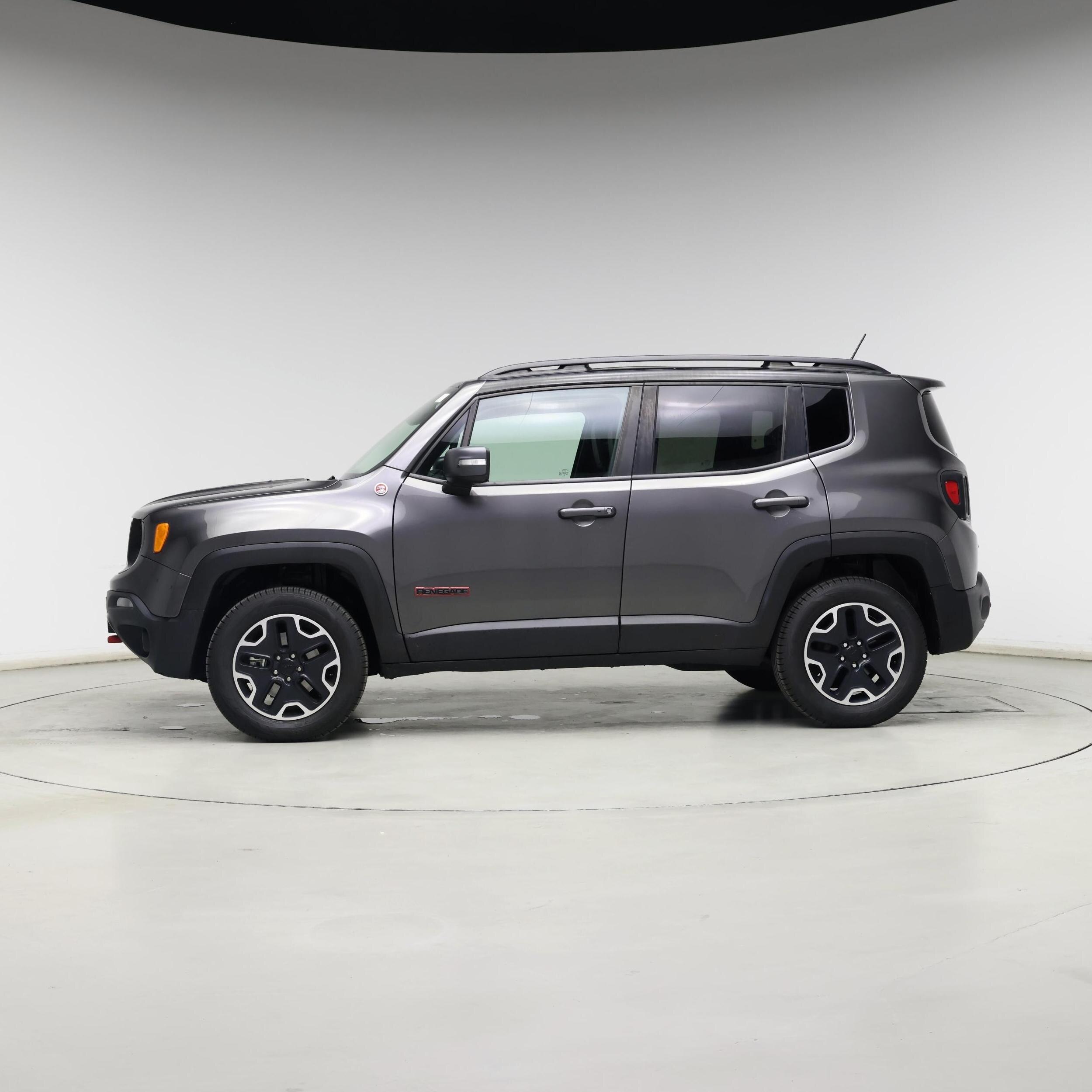 Thumbnail: 2017 Jeep Renegade - 3