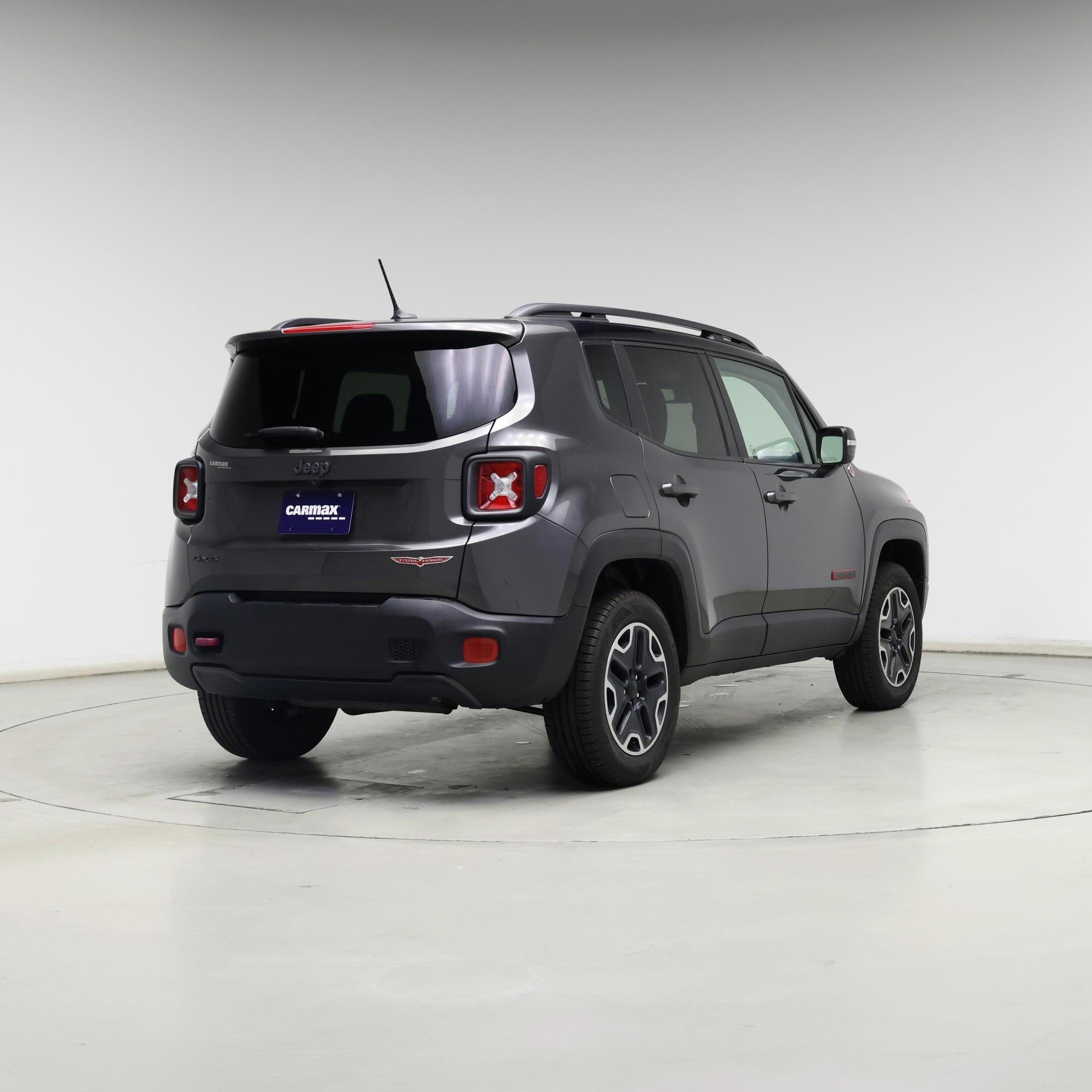 Thumbnail: 2017 Jeep Renegade - 8