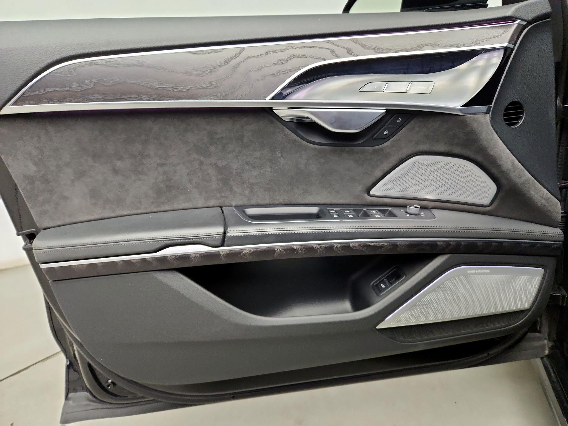 Thumbnail: 2021 Audi A8 - 12