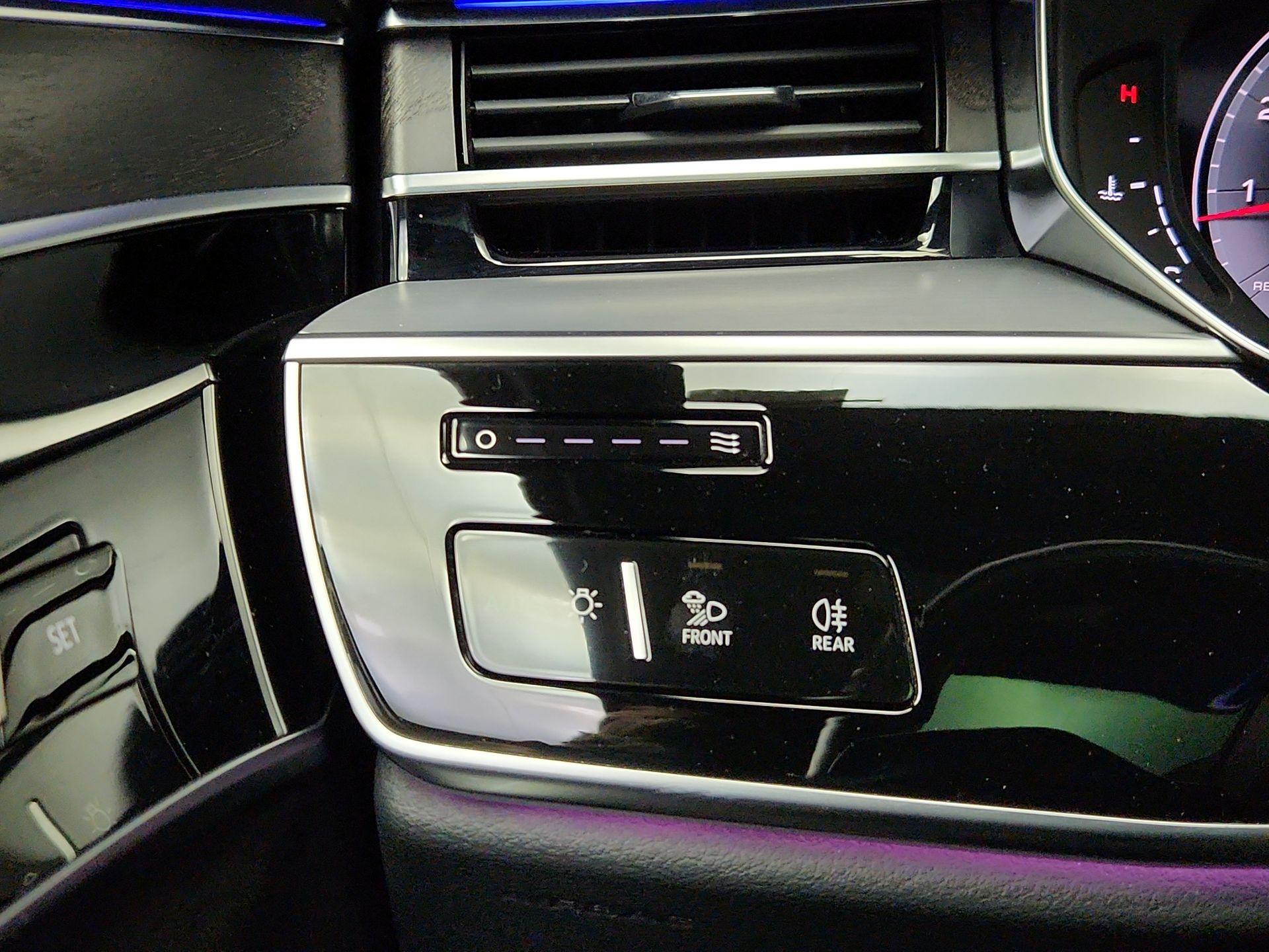 Thumbnail: 2021 Audi A8 - 13