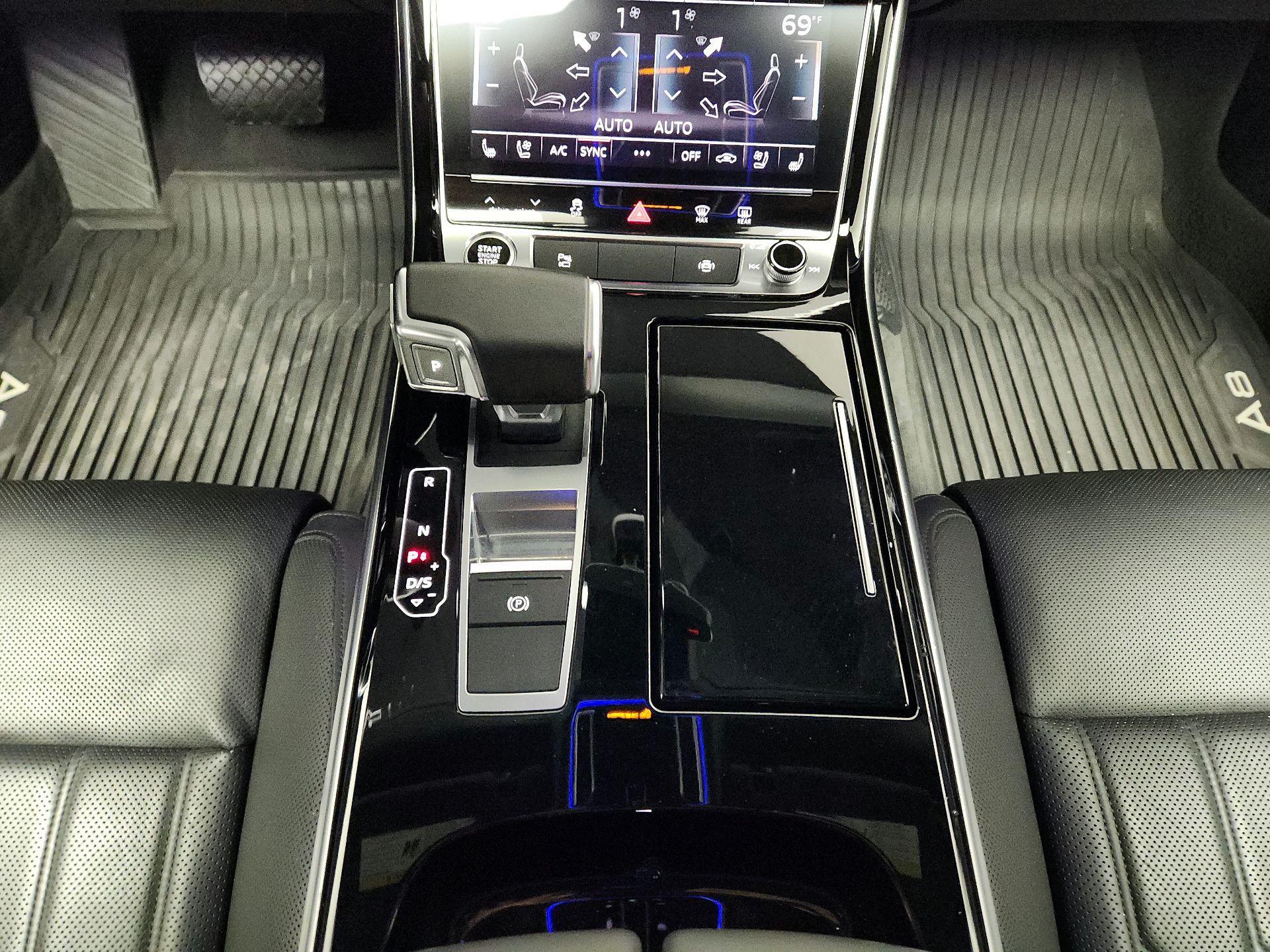 Thumbnail: 2021 Audi A8 - 18