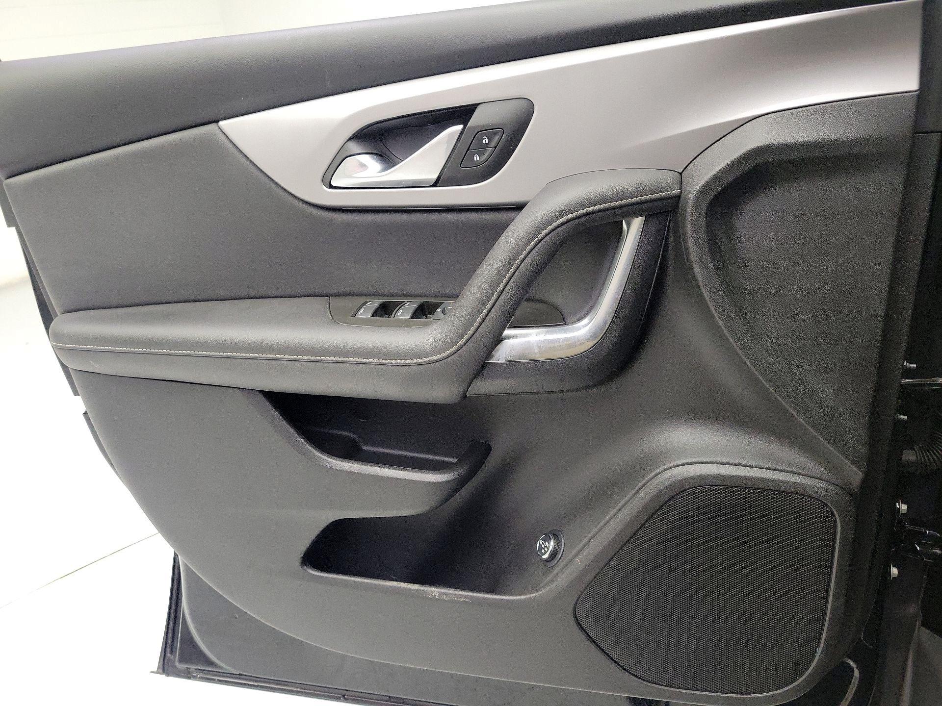 Thumbnail: 2023 Chevrolet Blazer - 12