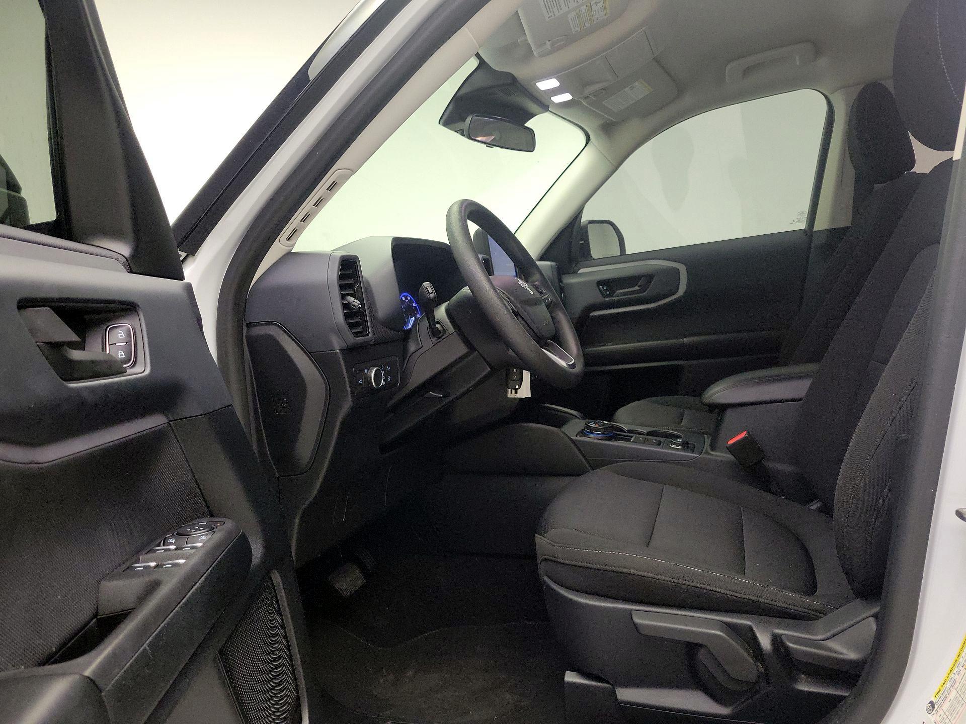 Thumbnail: 2021 Ford Bronco Sport - 11