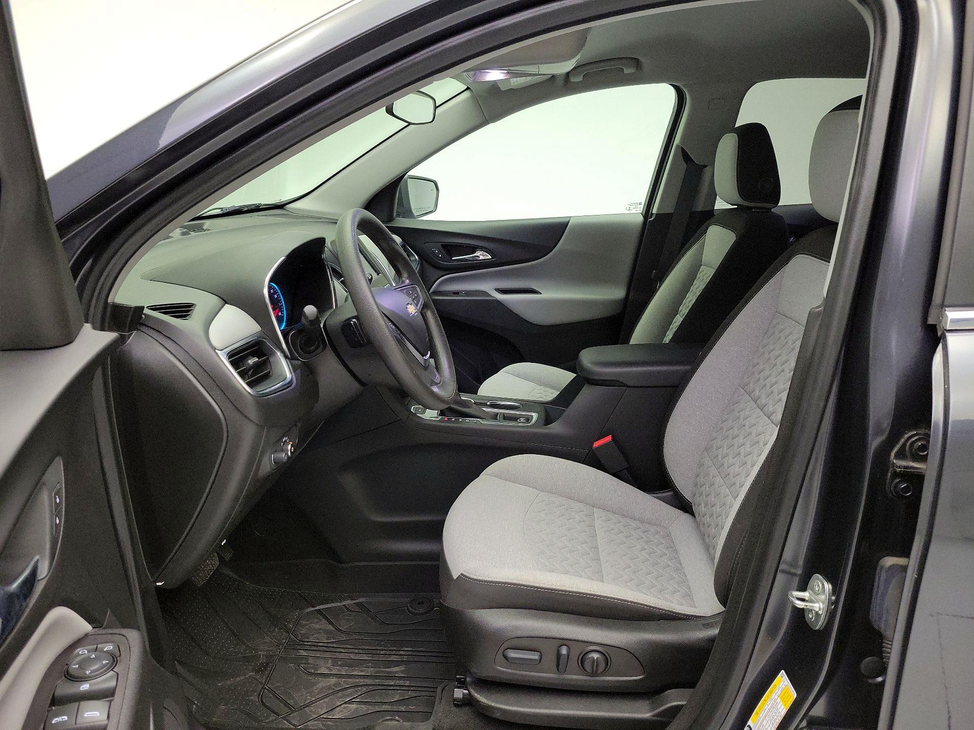 Thumbnail: 2022 Chevrolet Equinox - 11