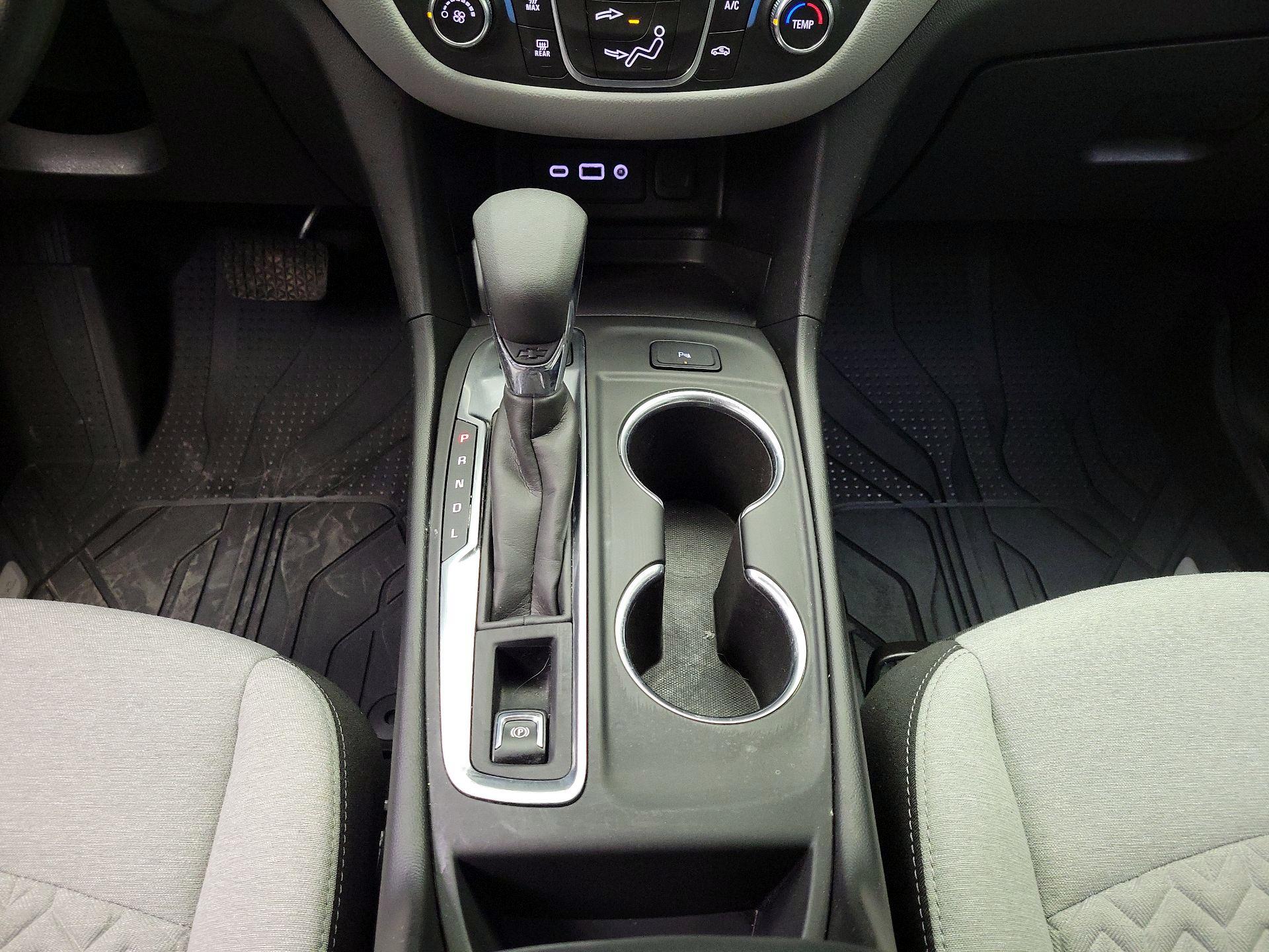 Thumbnail: 2022 Chevrolet Equinox - 17